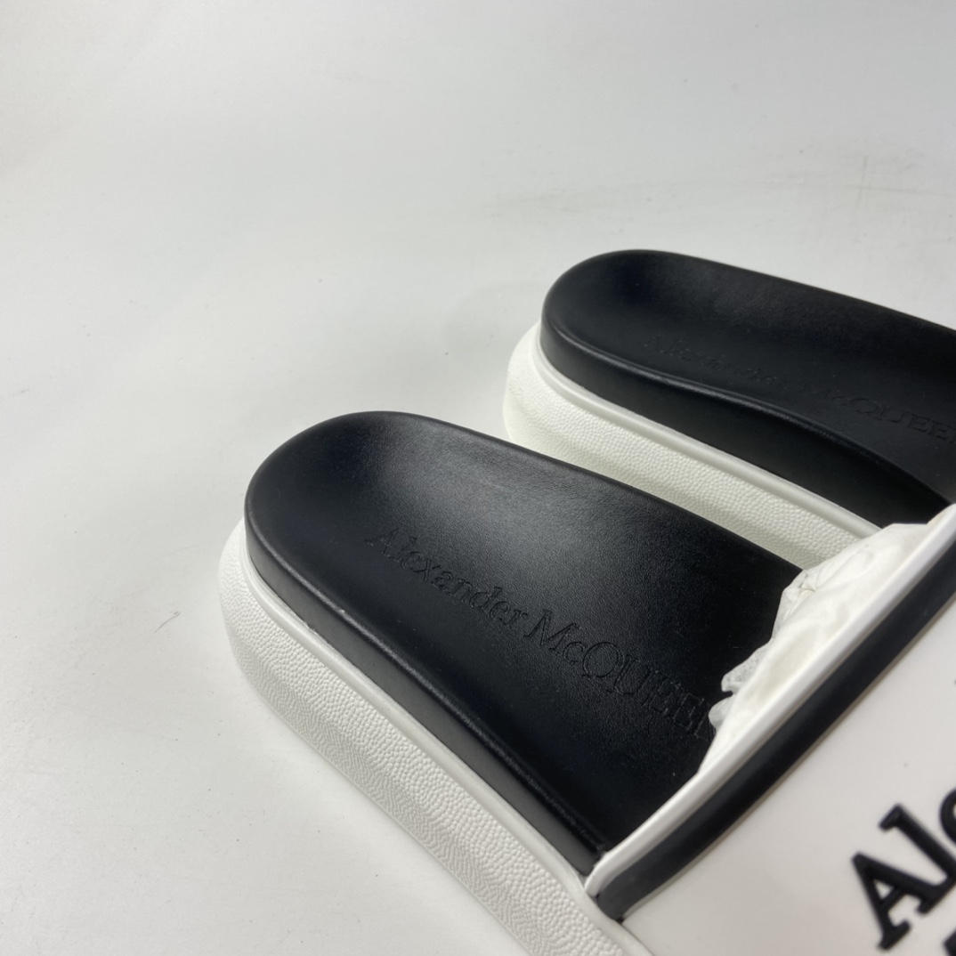 P180 Alexander McQueen 麦昆 Oversized Hybrid Signature Slides LOGO 厚底一字拖时装休闲拖鞋