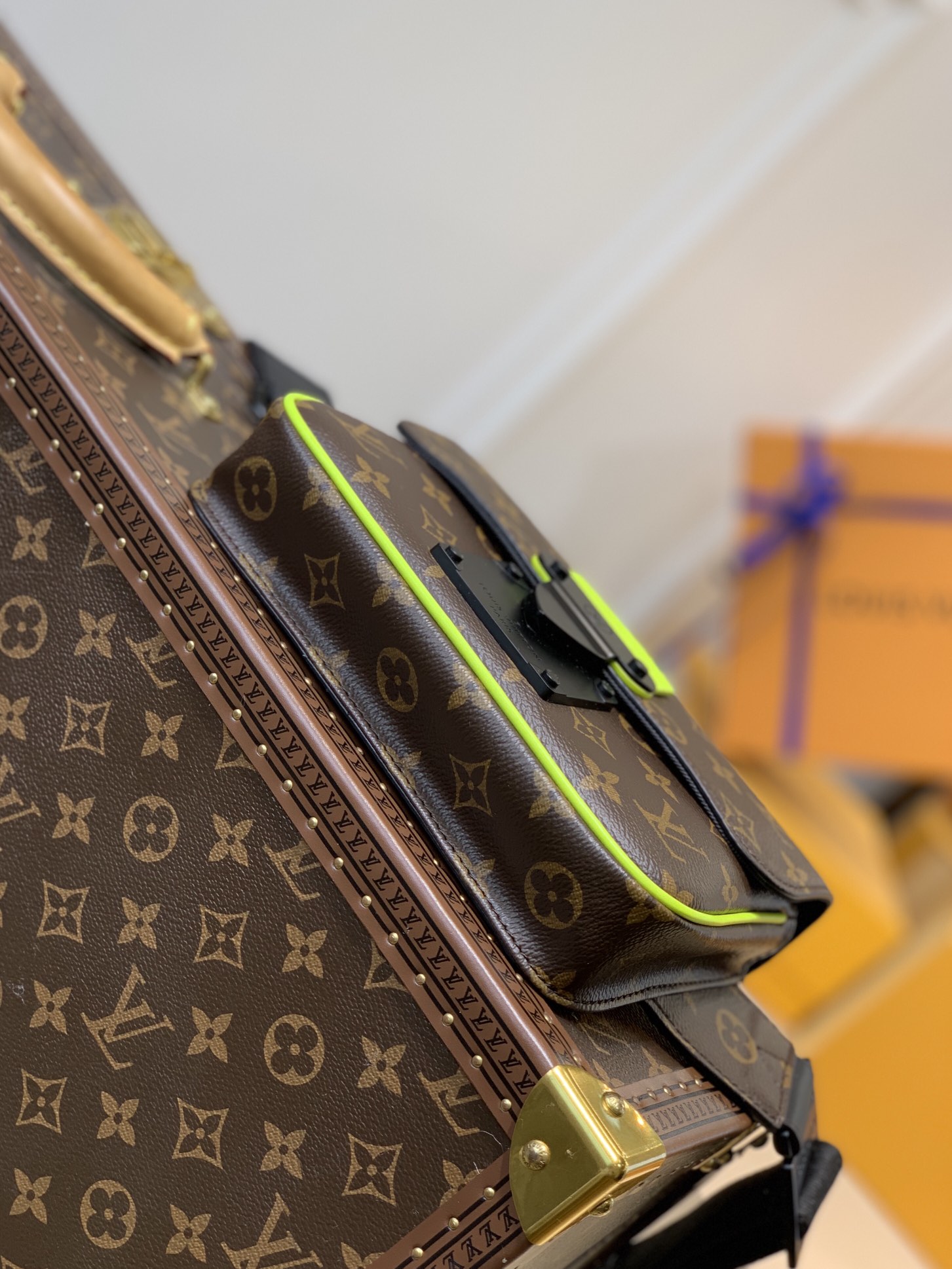 Louis Vuitton LV S Lock Sling Bag 腰包 M45864黄