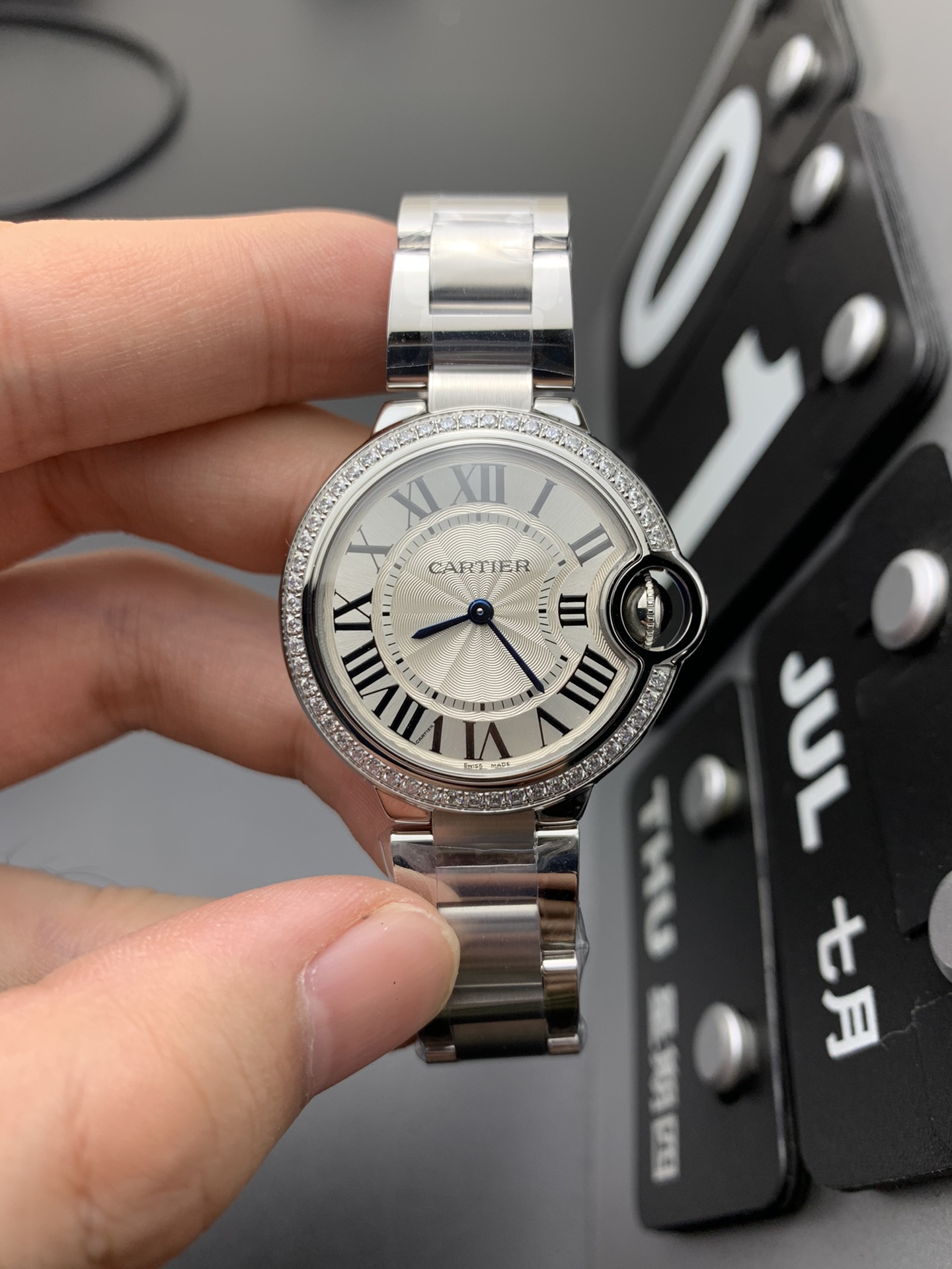 Cartier V6 33石英气球