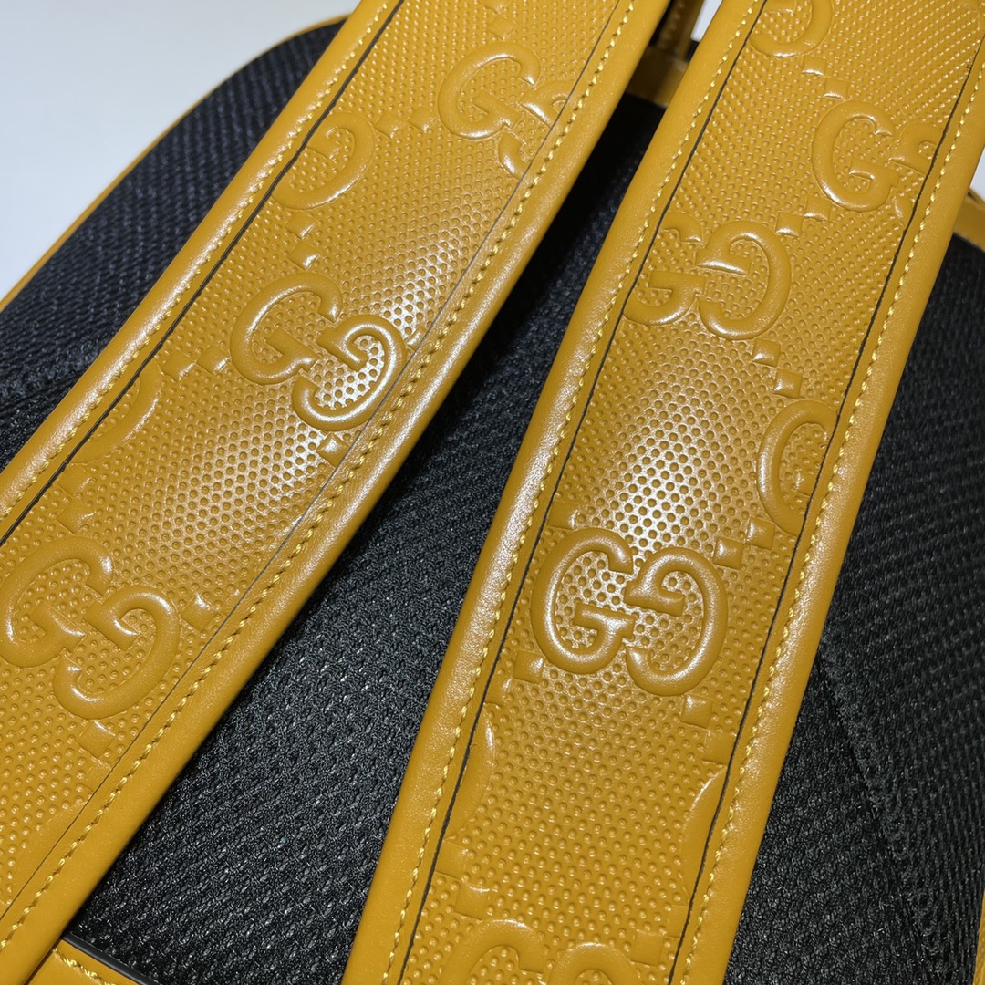 GUCCI古驰GG印花压纹背包658579