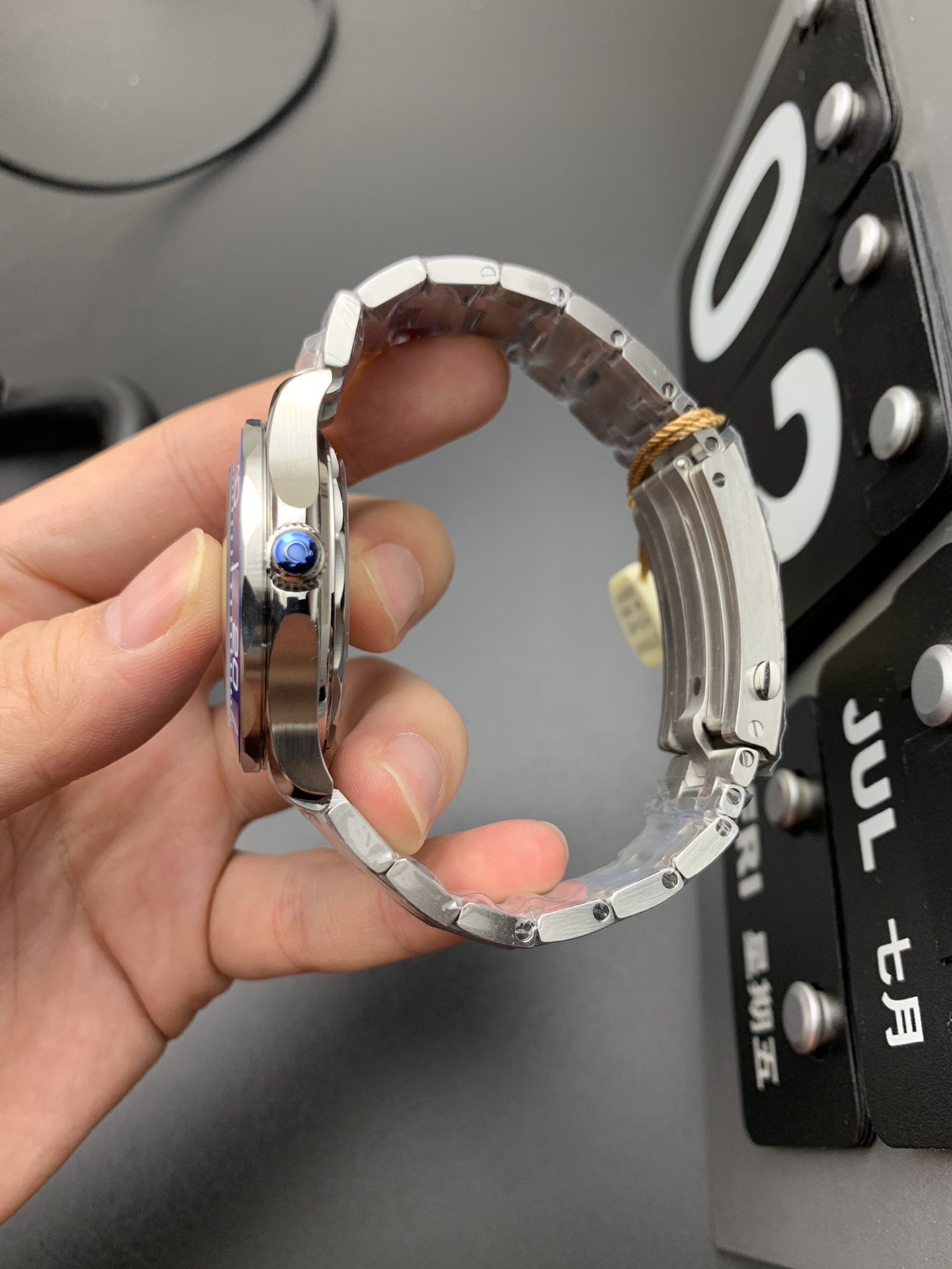 Omega 海马300蓝