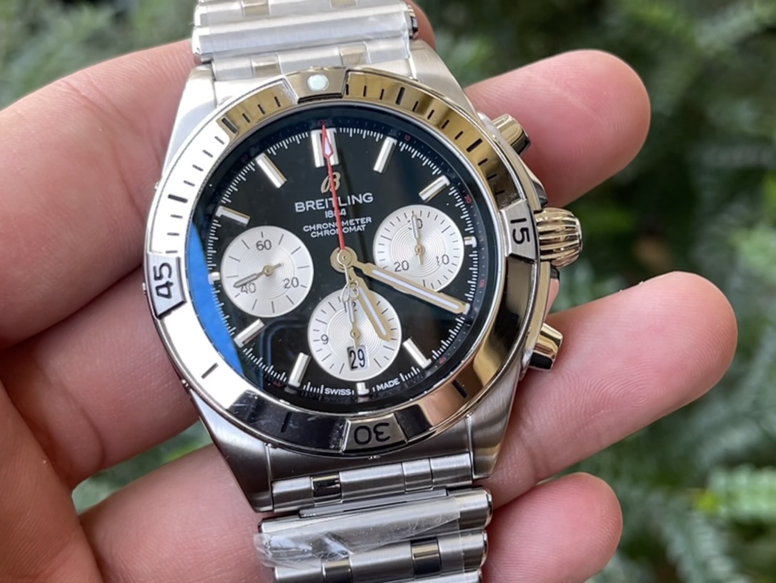 Breitling Men's Chronomat Automatic Silver Stainless Steel Watch A13352 6 i1625207632 1022 5