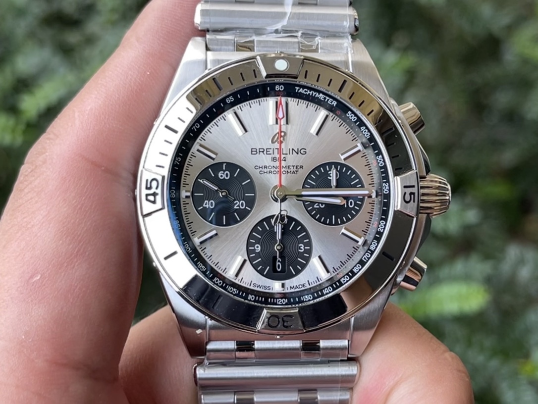 Breitling Chronomat Automatic Silver Dial Men's Watch - Stainless Steel 2 i1625207712 4547 0