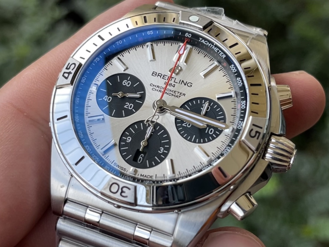 Breitling Chronomat Automatic Silver Dial Men's Watch - Stainless Steel 5 i1625207712 4754 3