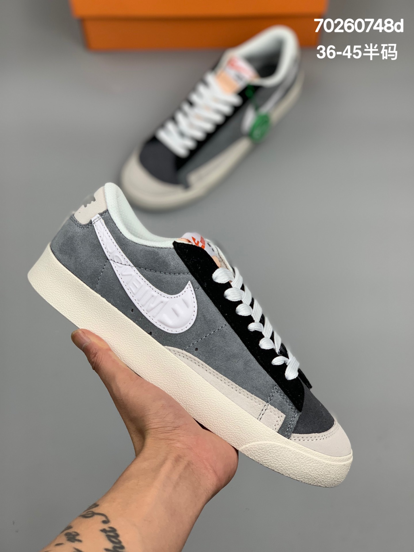 
耐克NIKE WMNS Blazer Low LE 开拓者 低帮百搭休闲运动皮面板鞋
货号：DJ4279
尺码：36 36.5 37.5 38 38.5 39 40 40.5 41 42 42.5 43 44 45采用PU合成革，塑形能力强，穿着舒适柔软，同时可为脚部带来良好的支撑感。鞋身侧面采用独具匠心的透气孔设计，舒适透气的穿着体验让你在运动过程中不再为闷热所烦恼。橡胶大底搭配经典的人字纹保证出众的抓地力
编码:70260748d