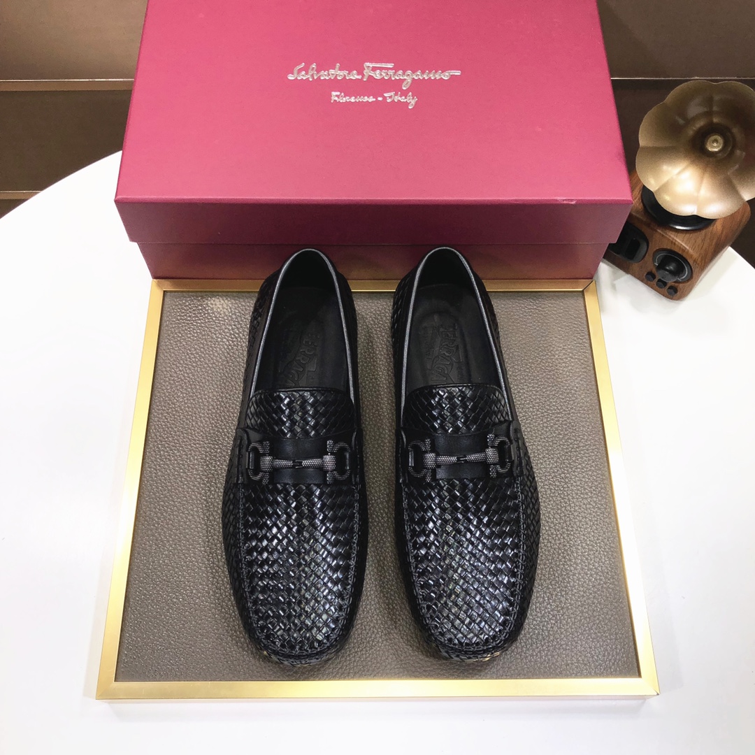 Factory lote [Ferragamo / Ferragamo] contador de los últimos modelos de la original importado lado a