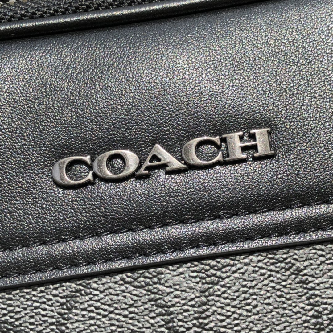 Coach C4149 最新款COA*H 蔻家 奥莱款 款 男士单肩背斜挎包 新款比以前的相机包大一点