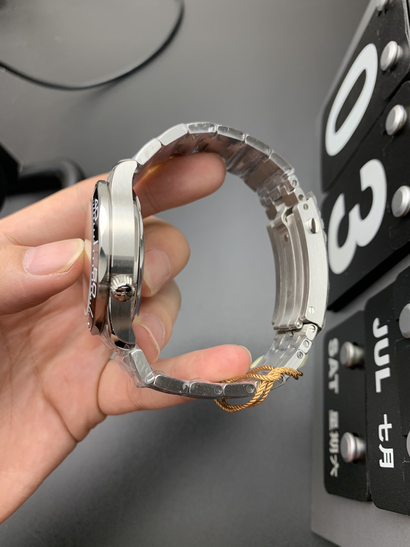 Omega 海马300黑
