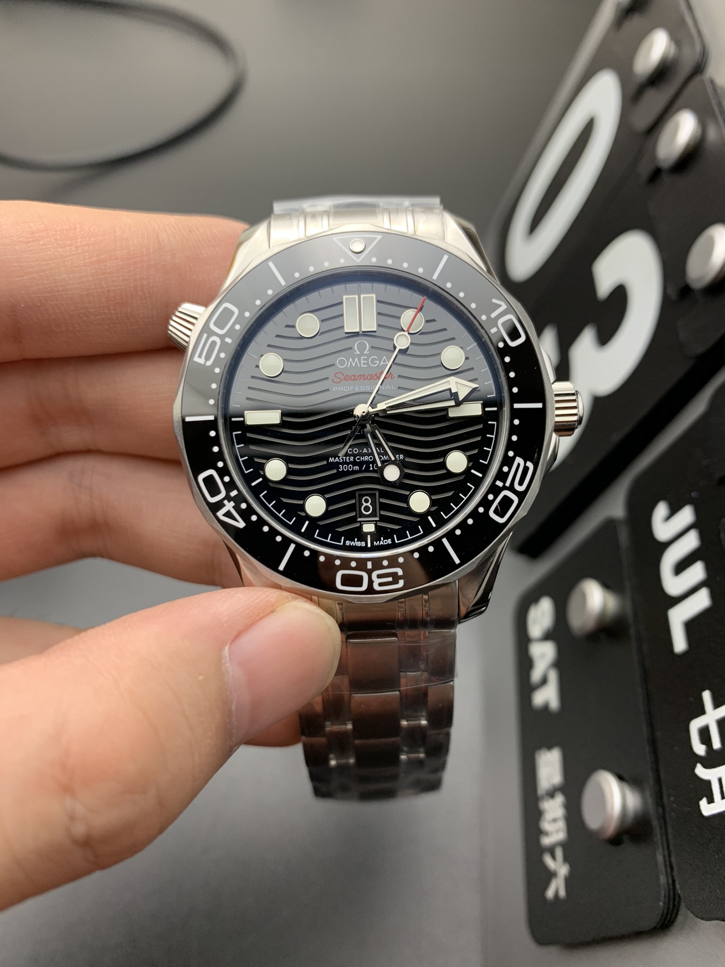Omega 海马300黑