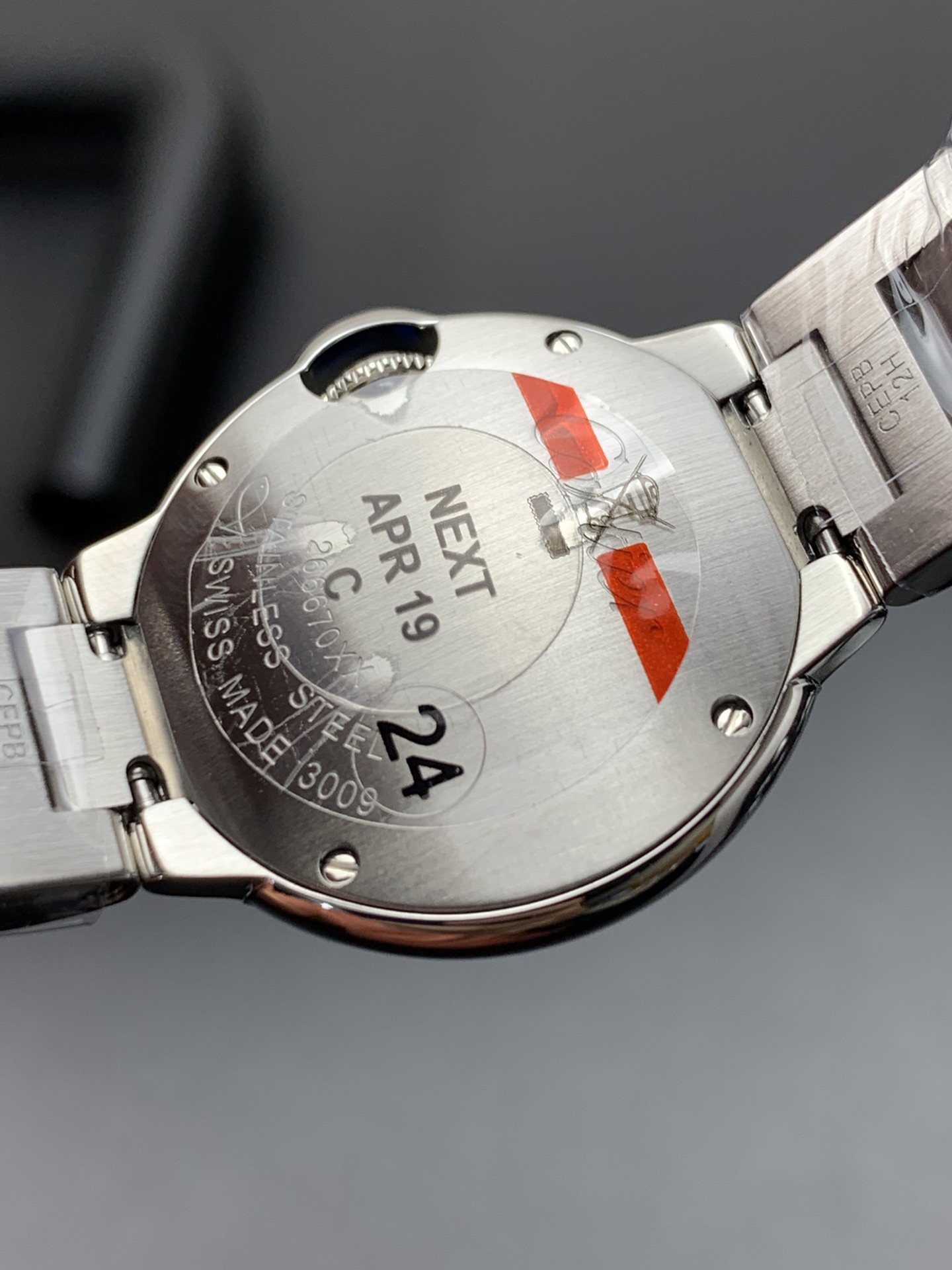 Cartier V6 28小气球
