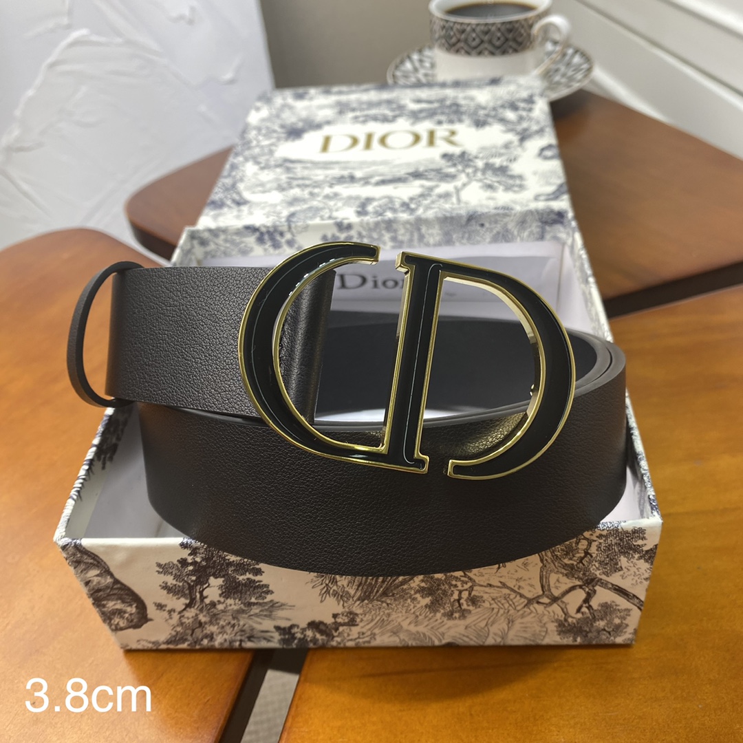 DIOMONTAIGNE腰带黑色光滑
