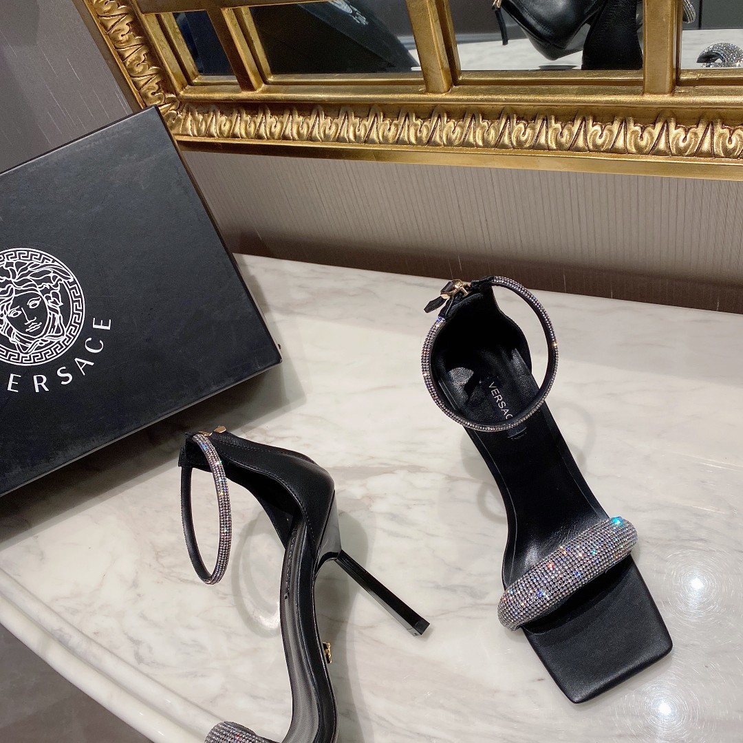 范思哲Versace/新款钻链凉鞋春