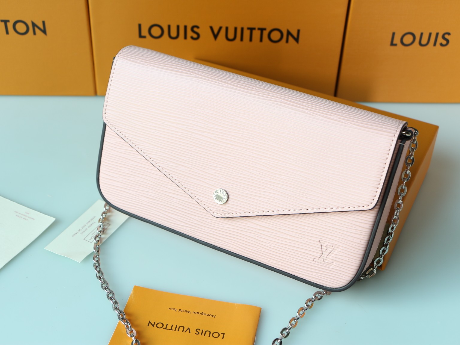 M61276 Pochette Felicie - 水波纹デザインのエレガントな財布