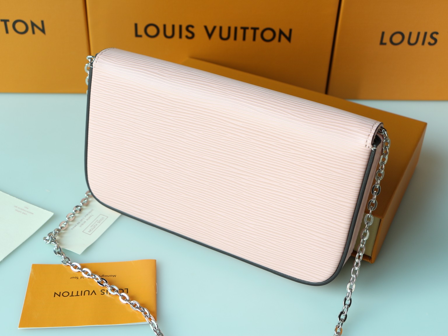 M61276 Pochette Felicie - 水波纹デザインのエレガントな財布