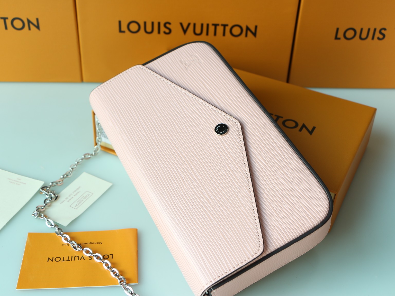 M61276 Pochette Felicie - 水波纹デザインのエレガントな財布