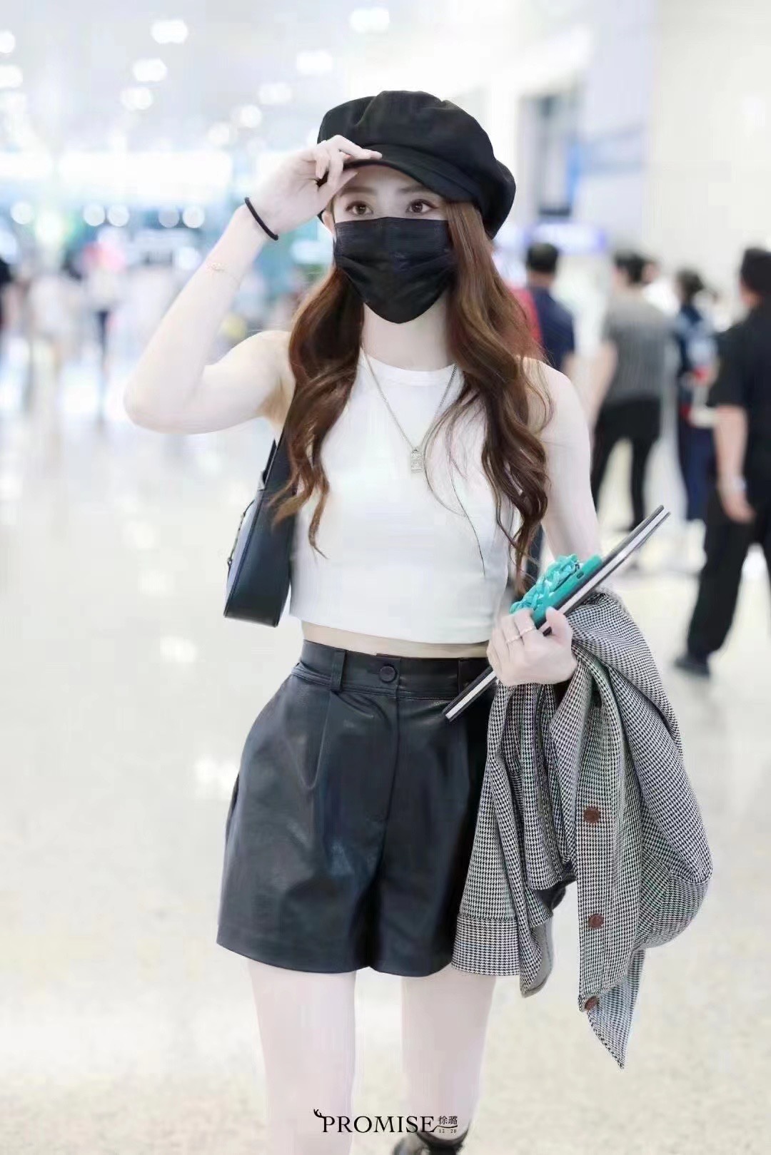 Saint laurent Ysl LE 5 À 7 平纹腋下包 657228黑色