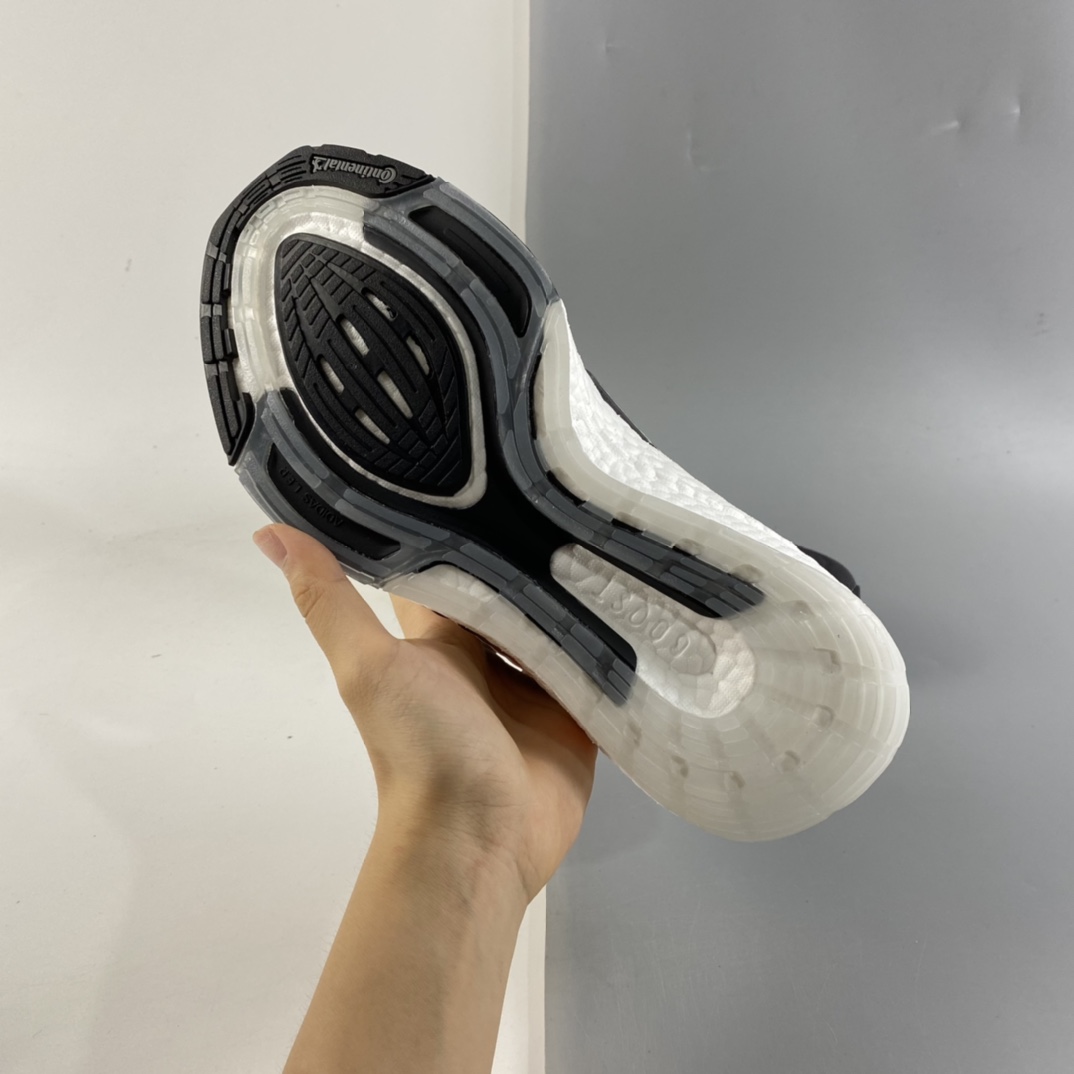 P200   AD UltraBoost 21 加厚爆米花袜套式针织鞋面休闲运动慢跑鞋 FZ2058