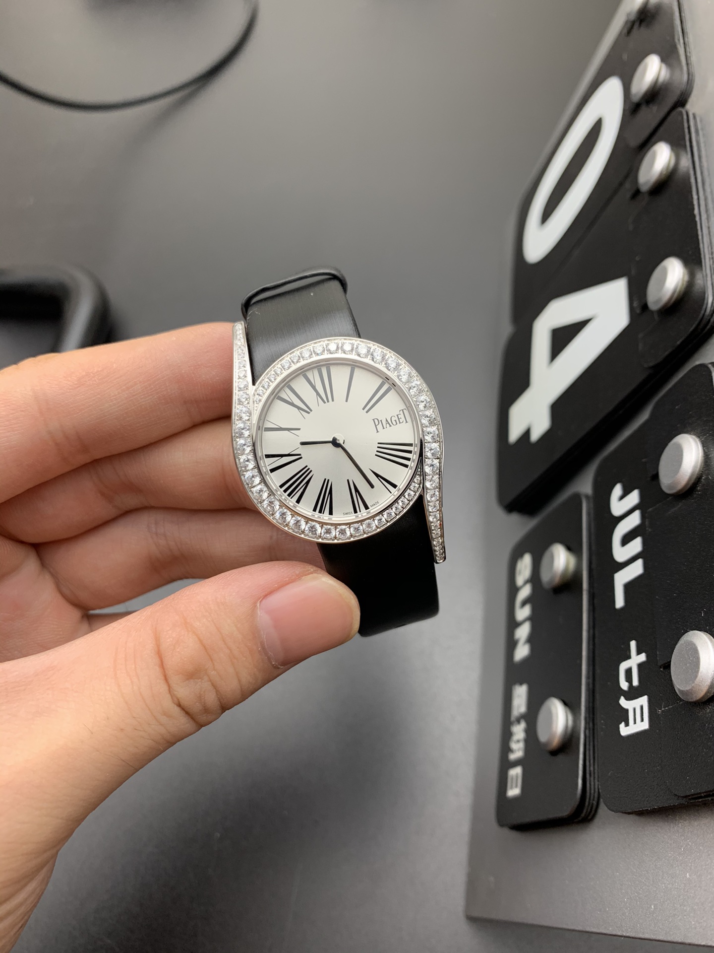 Piaget 69伯爵