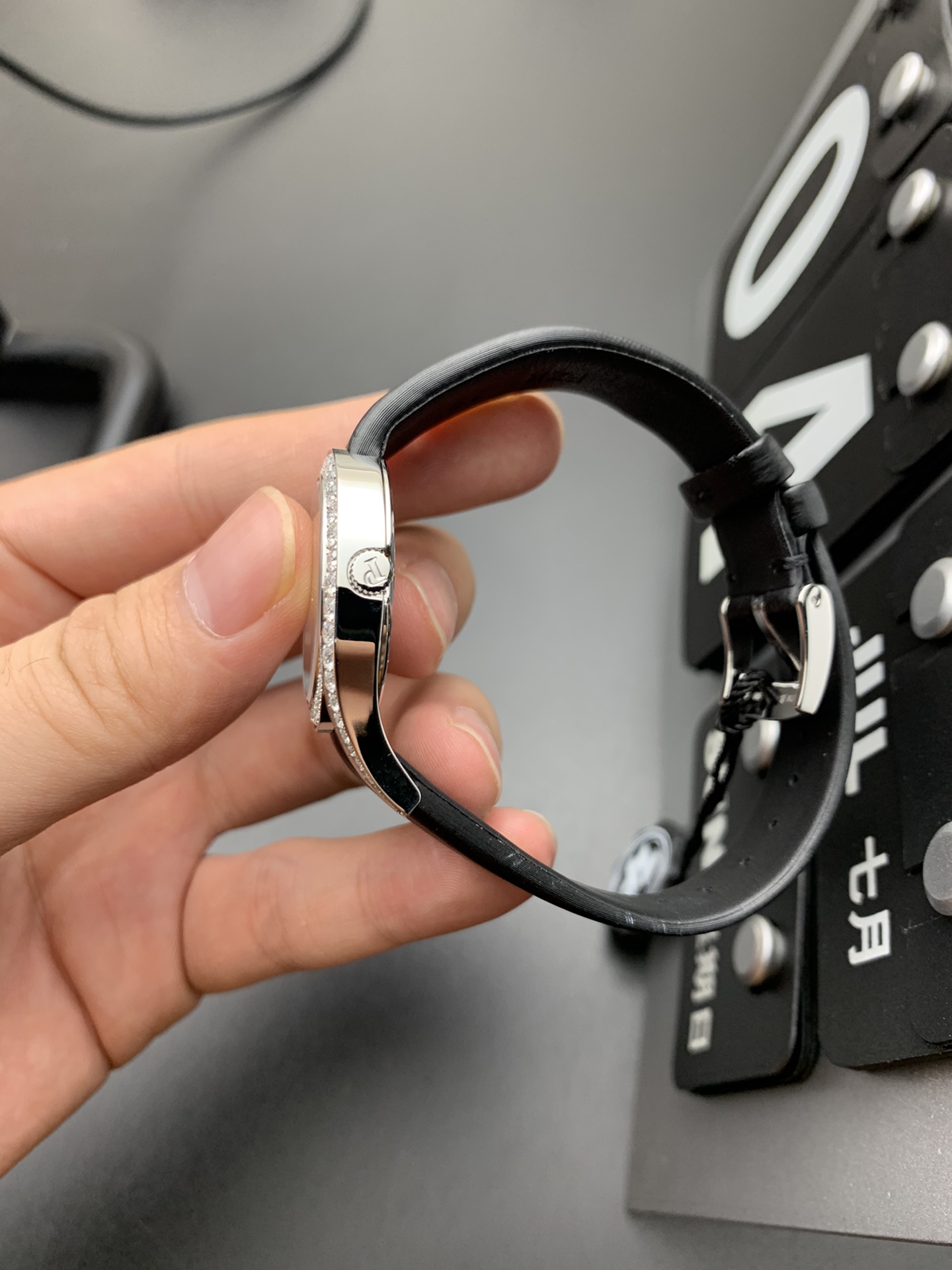 Piaget 69伯爵