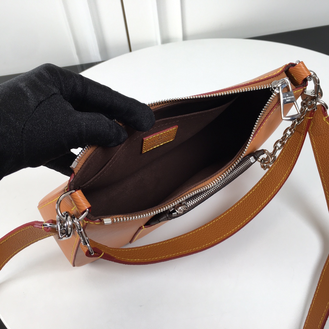 Valentino Classic Luxury Handbag Shoulder Crossbody Bag Ref.22396BF5 6