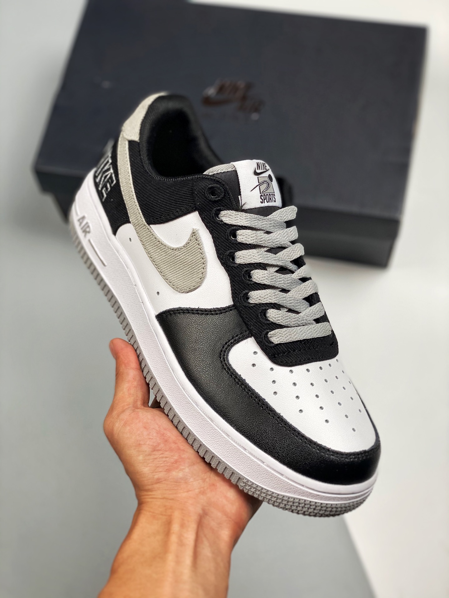 NK Air Force 1' LV8 blanco y negro, horma original y cartón original, forma pura de Air Force, enfocado en el canal de …