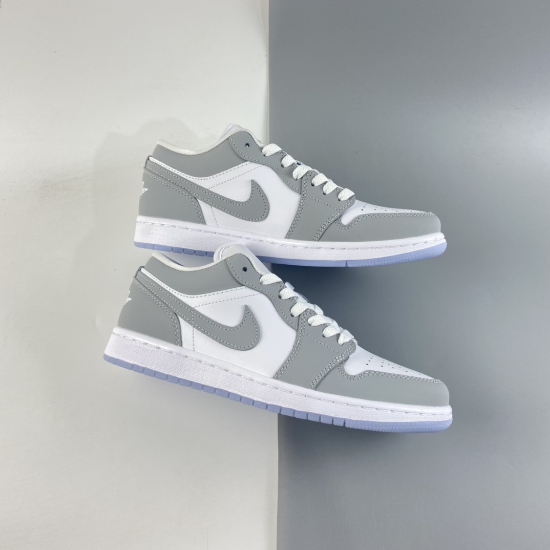 P240   Air Jordan 1 Low AJ1低帮时尚休闲板鞋 DC0774-105