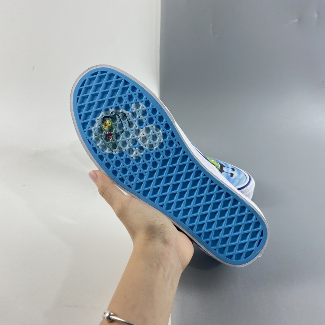 P150  Vans Slip On X 彩虹海绵宝宝联名一脚蹬限量款”高端支线卡通情侣低帮硫化帆布休闲运动板鞋“彩色卡通”VN0A5KXMZAW