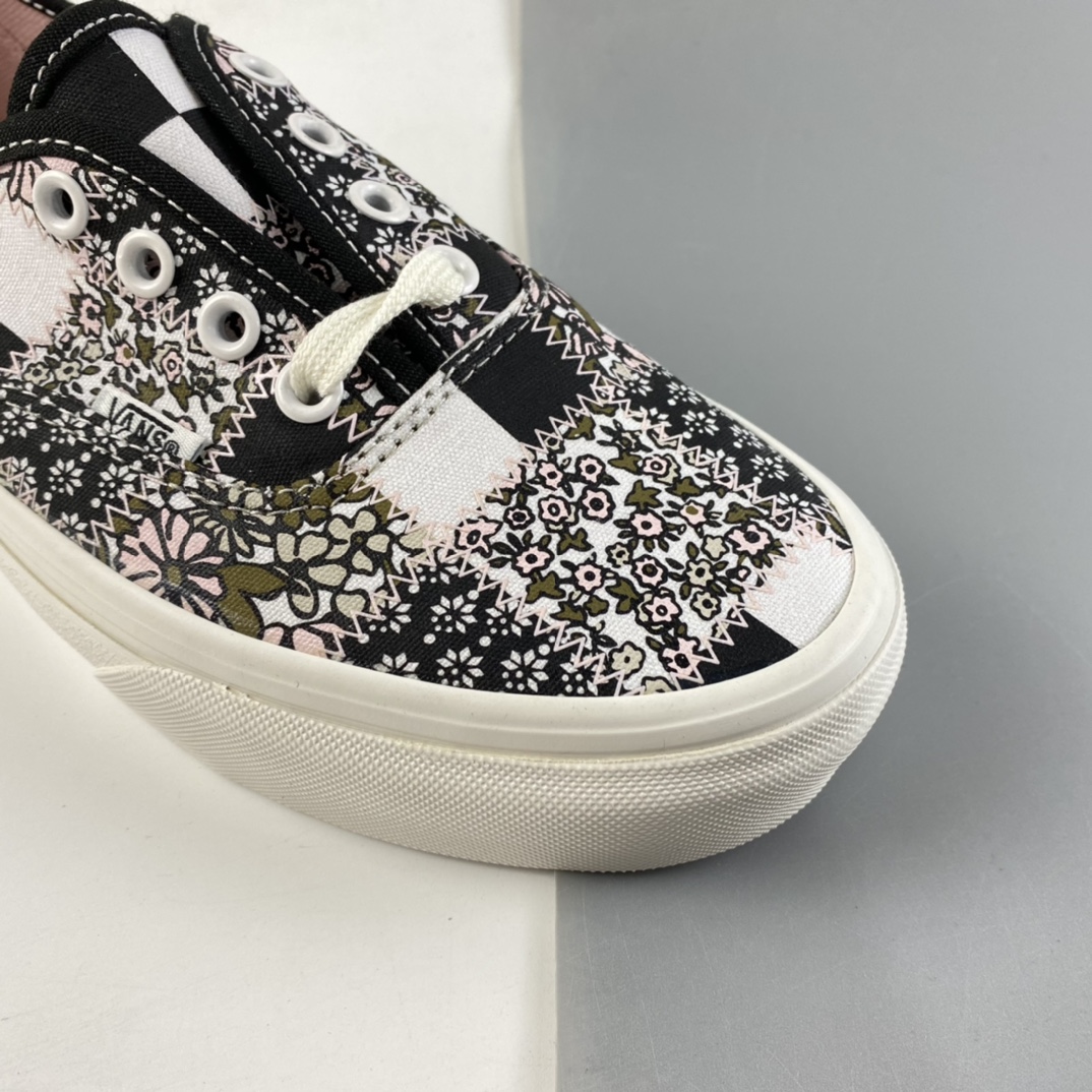 P150  拼布！ 拼布！这次是小碎花拼布！ Vans Meadow Patchwork” 万斯小碎花拼布低帮休闲板鞋 VN0A5HZS9FY
