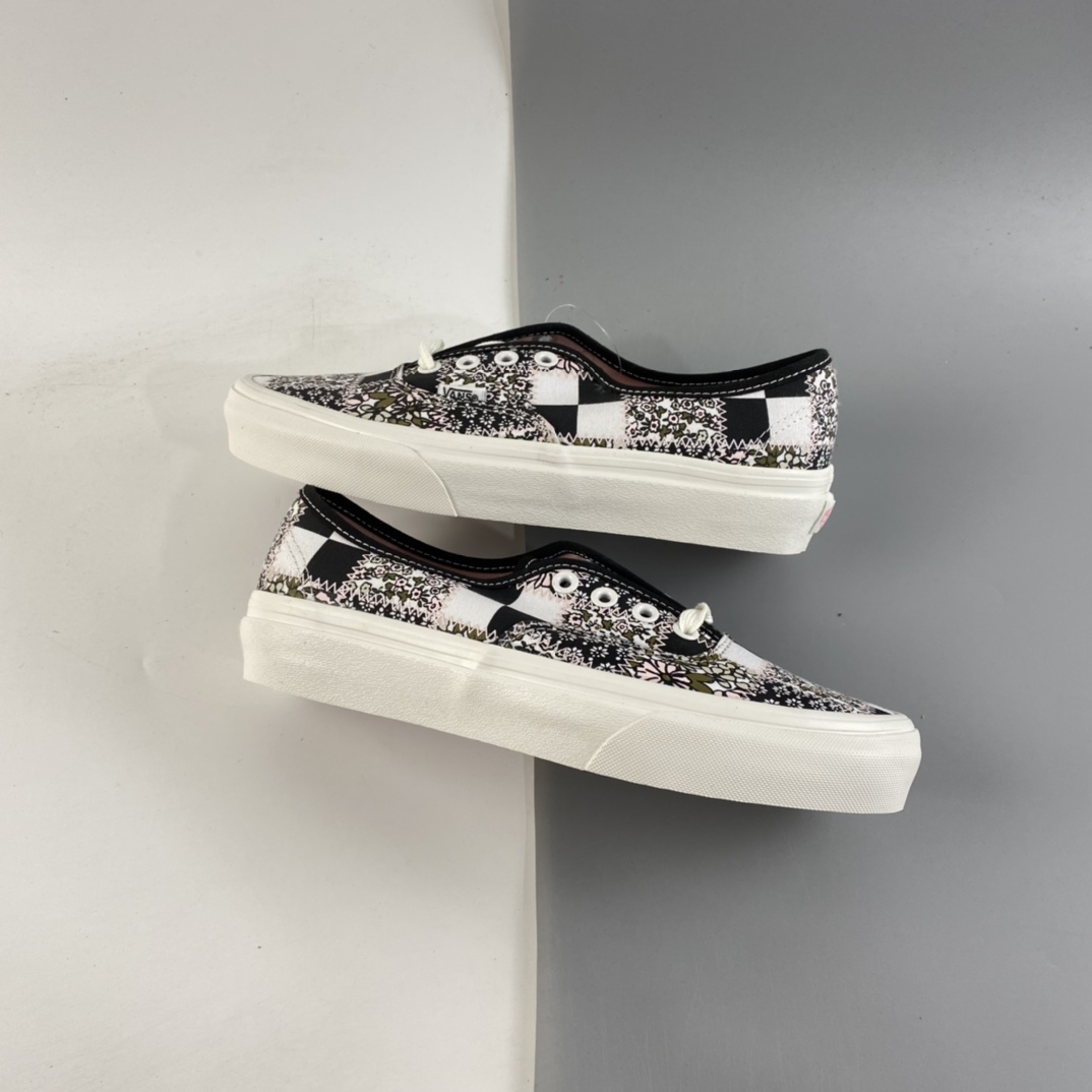 P150  拼布！ 拼布！这次是小碎花拼布！ Vans Meadow Patchwork” 万斯小碎花拼布低帮休闲板鞋 VN0A5HZS9FY