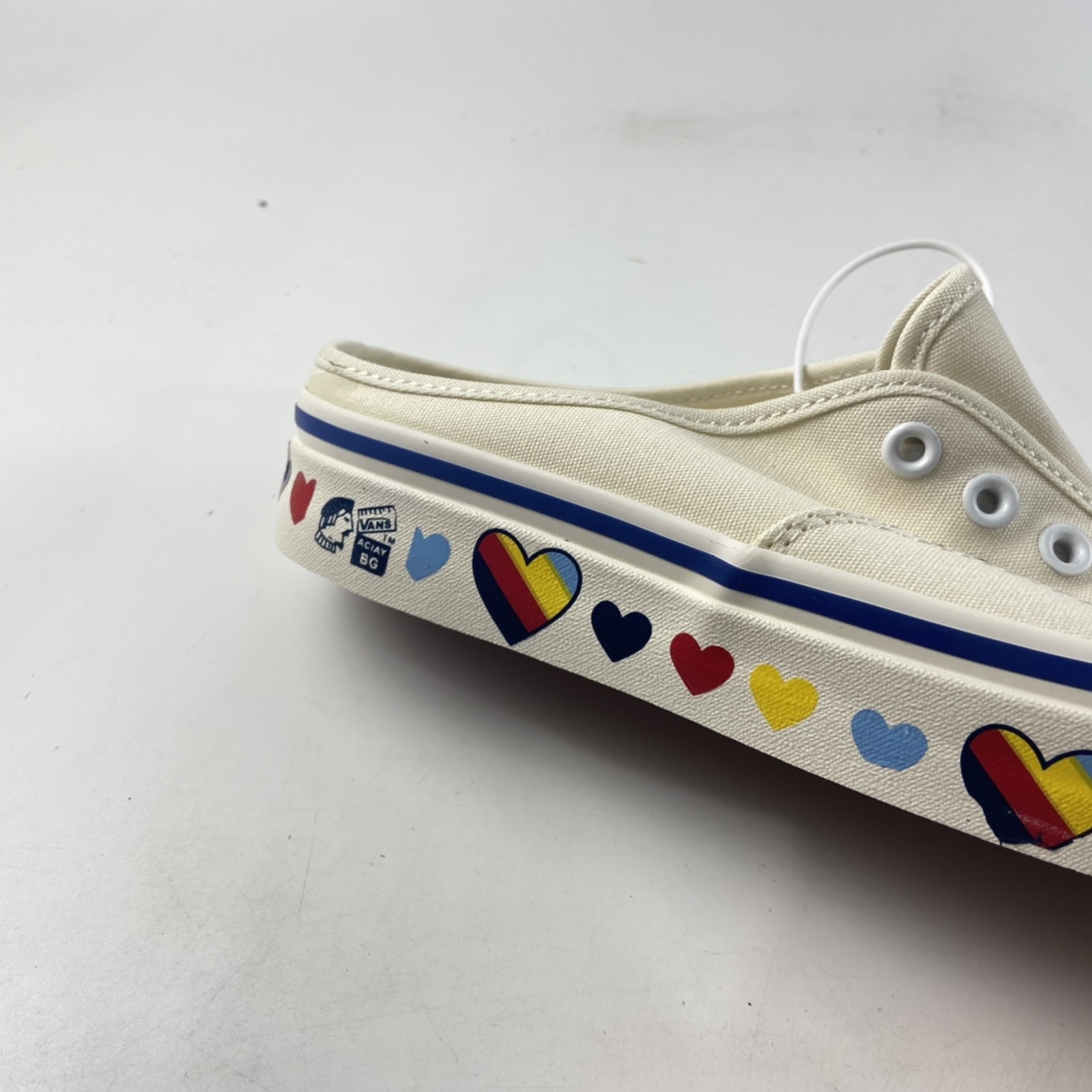 P140  Vans Authentic 安纳海姆情人节限定米白爱心半拖 VN0A54F7JTT