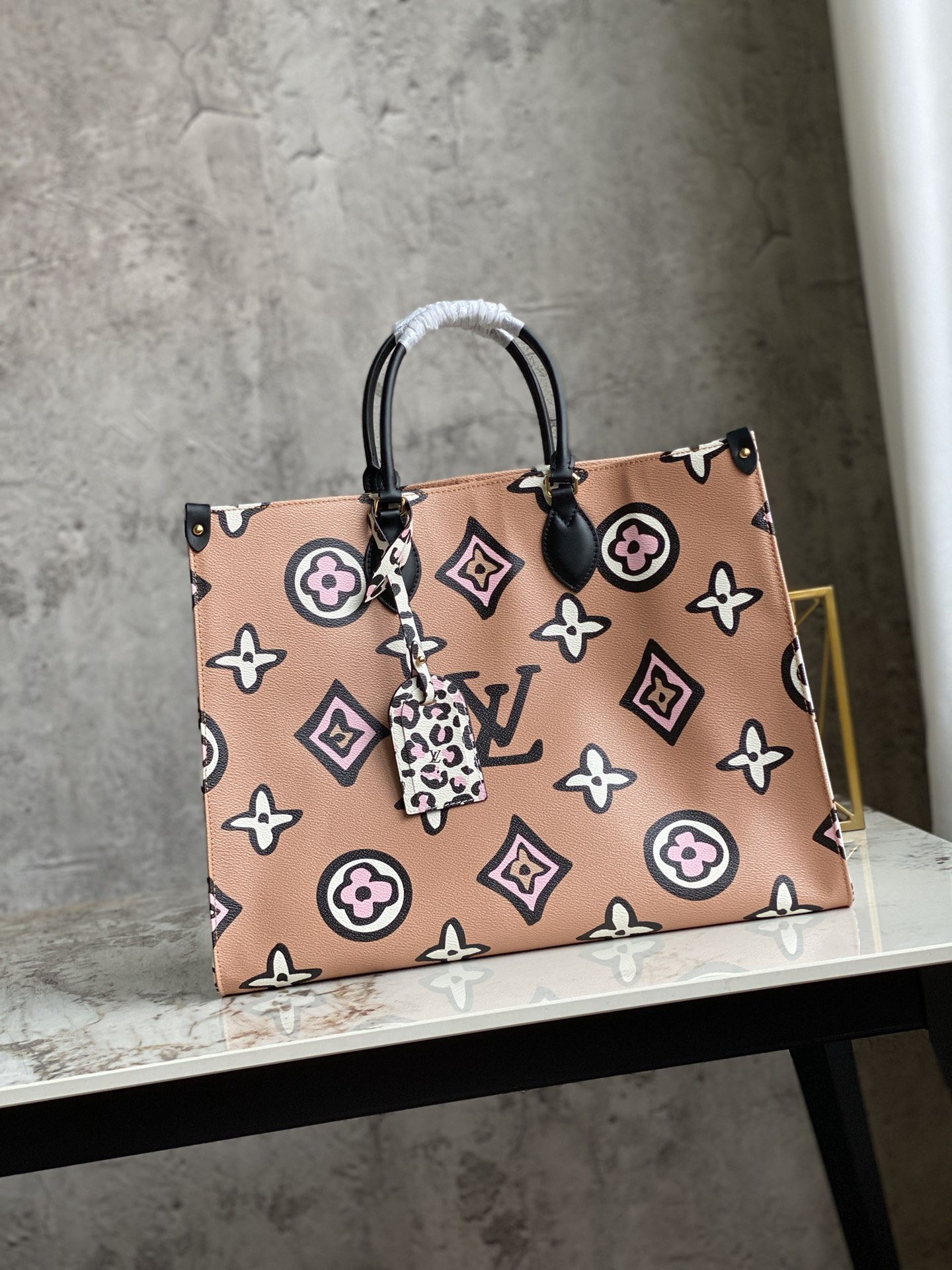 Louis Vuitton LV Onthego Bags Handbags Leopard Print Printing Mini M45815