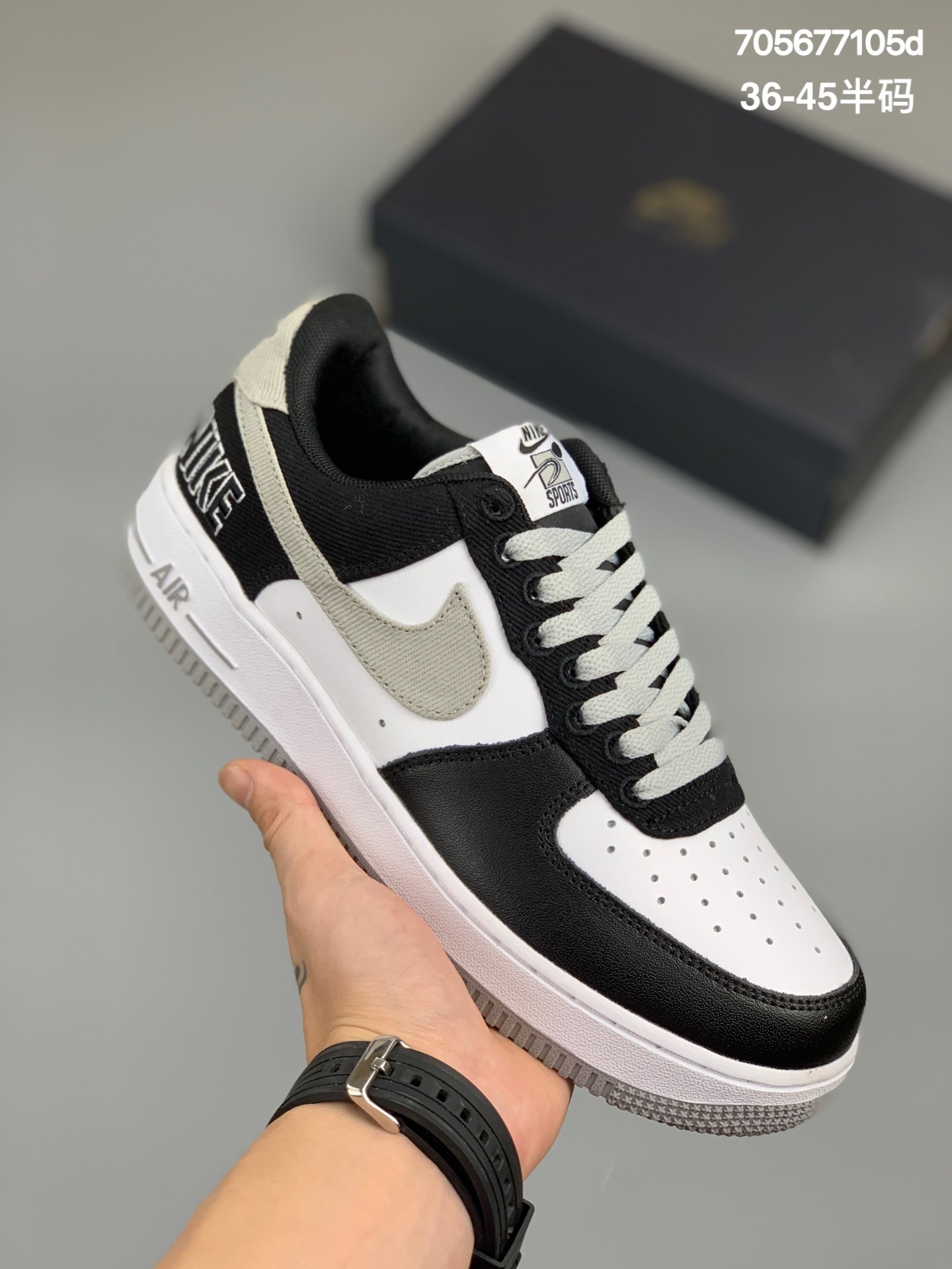 
耐克NK Air Force 1 Low 帆布黑灰影子CT2301-001 空军一号低帮百搭休闲运动板鞋 柔软、弹性十足的缓震性能和出色的中底设计 横跨复古与现代的外型结合 造就出风靡全球三十多年的Force 1 直到今天还深受青睐 
SIZE：36 36.5 37.5 38 38.5 39 40 40.5 41 42 42.5 43 44 44.5 45
编码:7056771057d