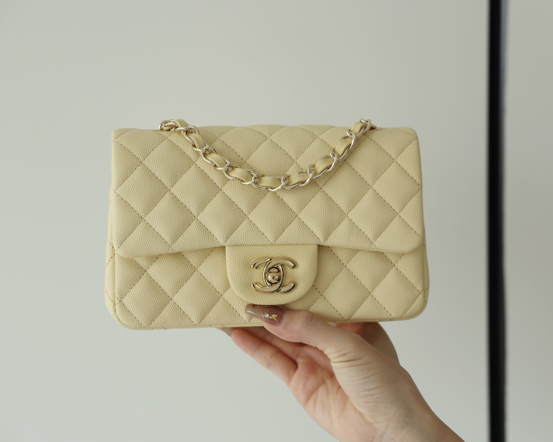 Chanel CF20大mini Classic flap bag A01116牛皮小鸡黄