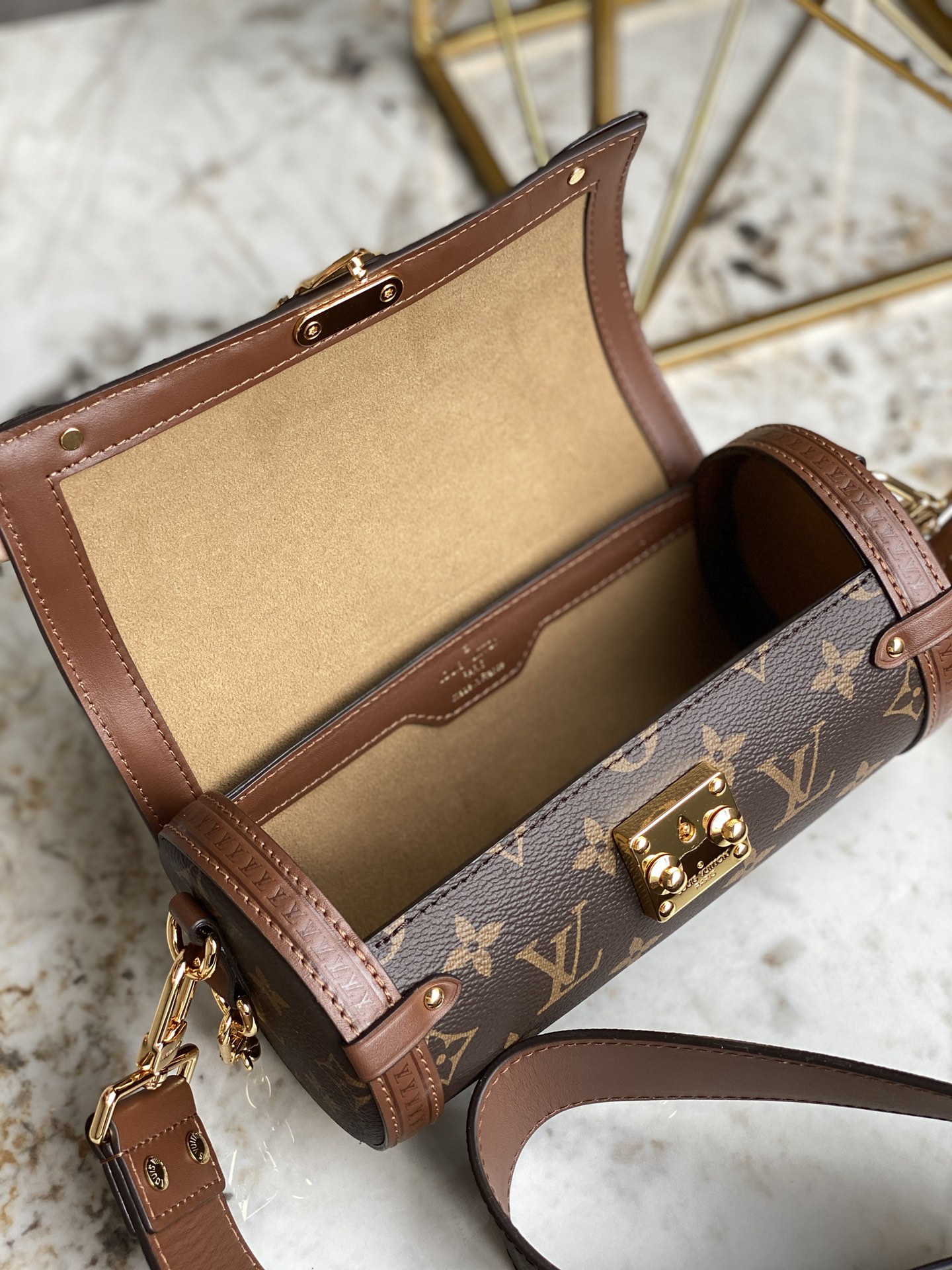 Fendi Haute Maroquinerie Luxury Leather Bag Handbag Ref 8