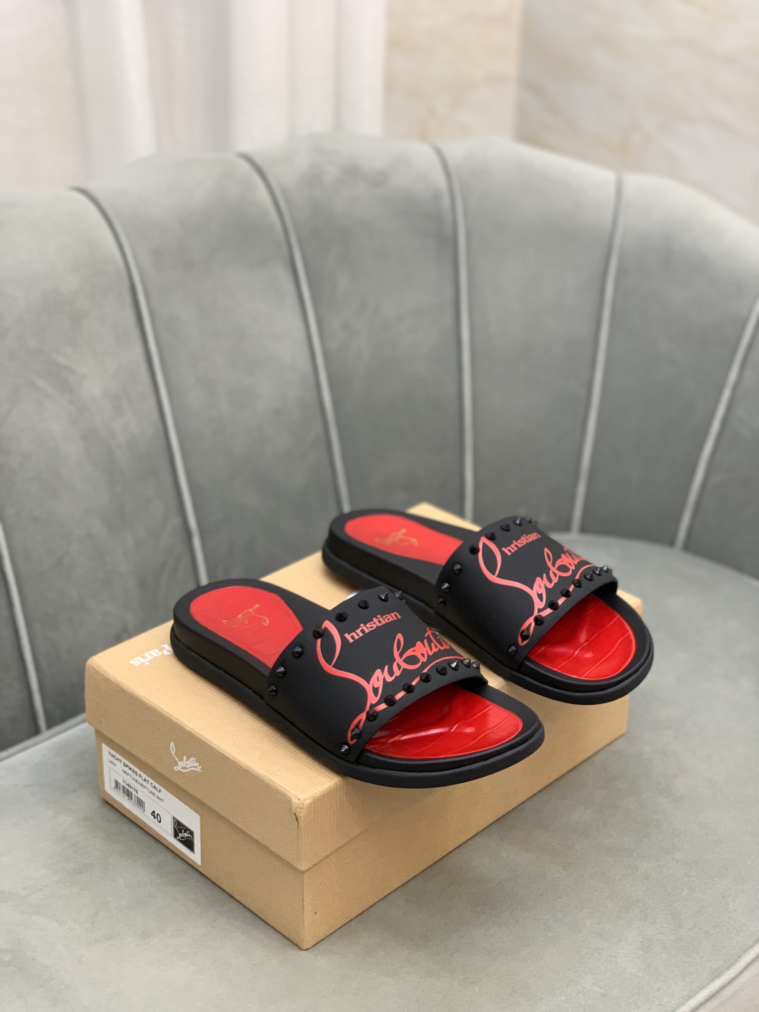 Precio de venta: P130 Marca: CL Red Bottom Shoes* "CL*" zapatillas Talla: 38-44 (se puede personaliz