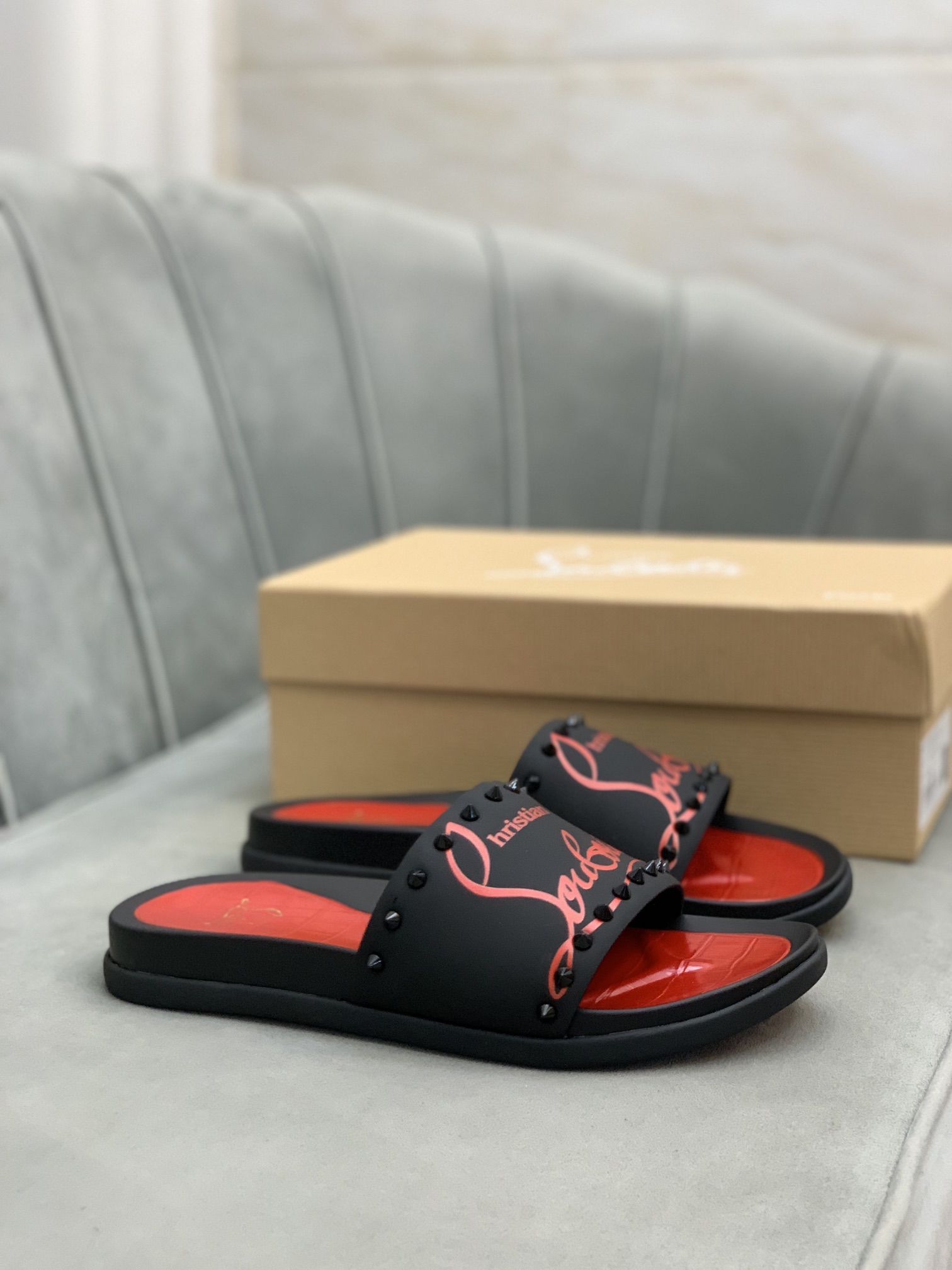 Precio de venta: P130 Marca: CL Red Bottom Shoes* "CL*" zapatillas Talla: 38-44 (se puede personaliz