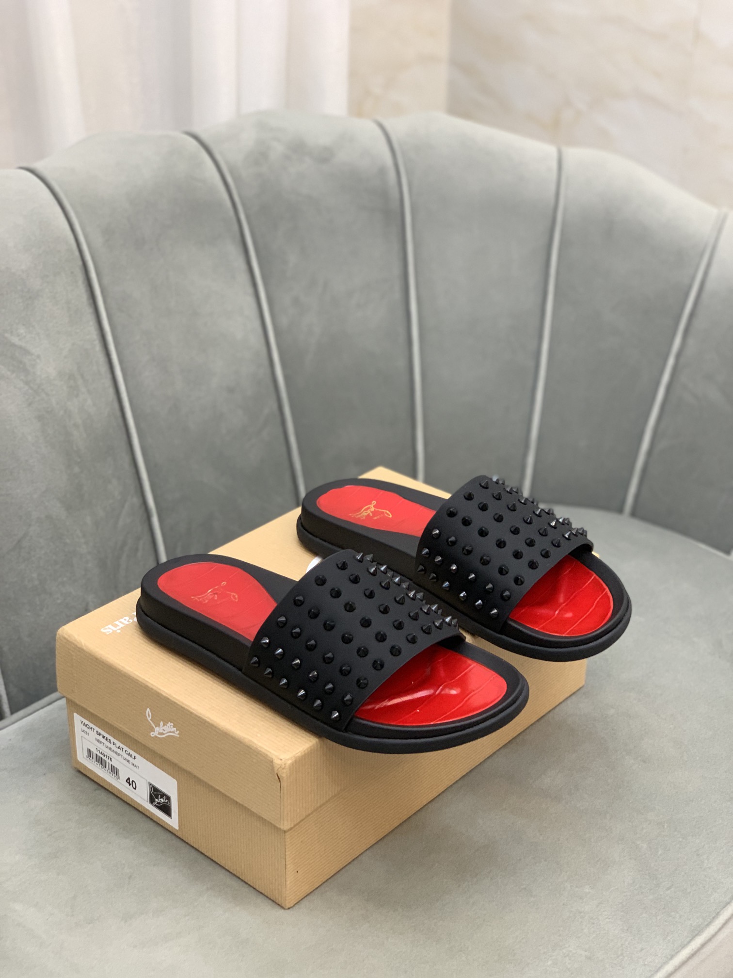 Precio de venta: P130 Marca: CL Red Bottom Shoes* "CL*" zapatillas Talla: 38-44 (se puede personaliz