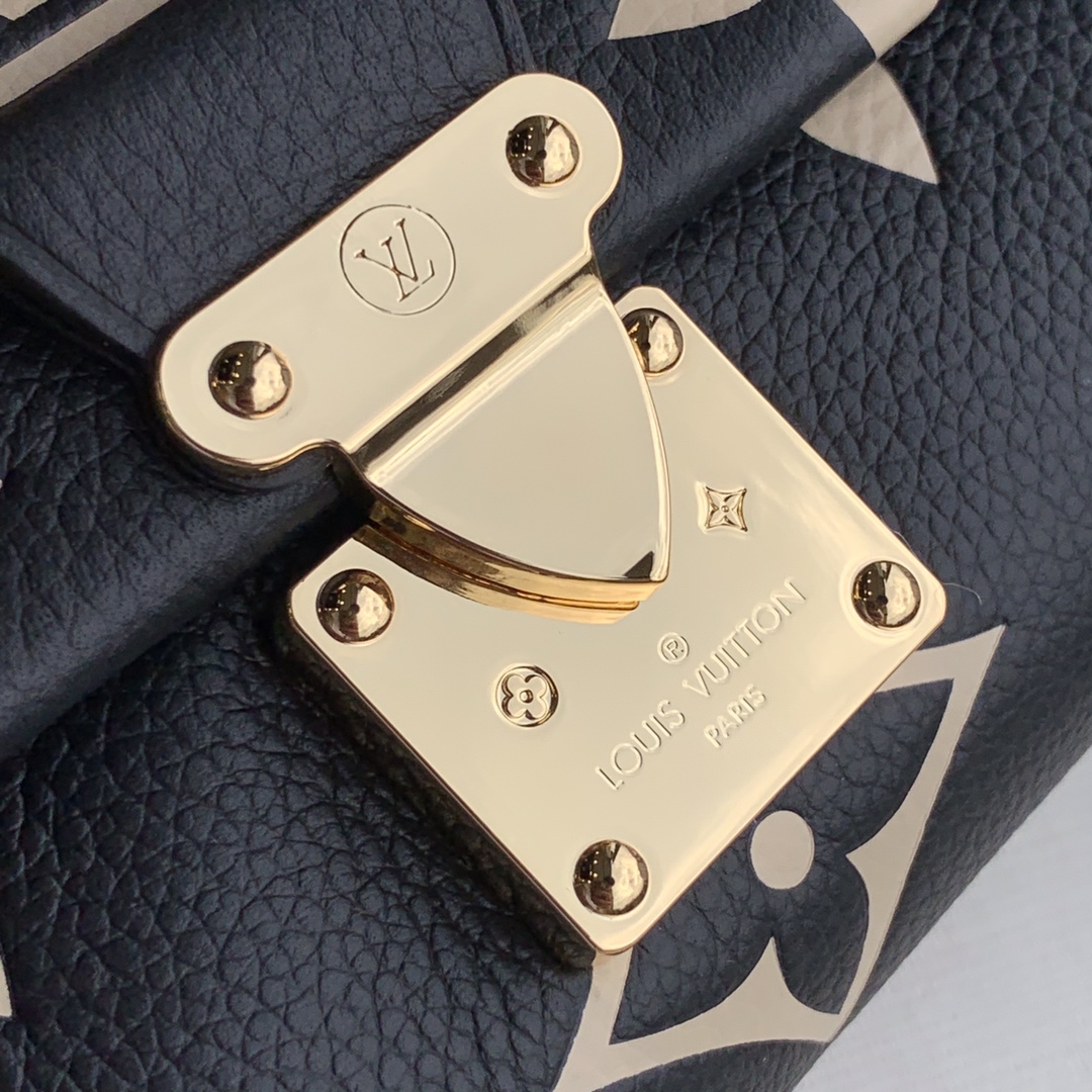 Louis Vuitton LV Favorite M45859