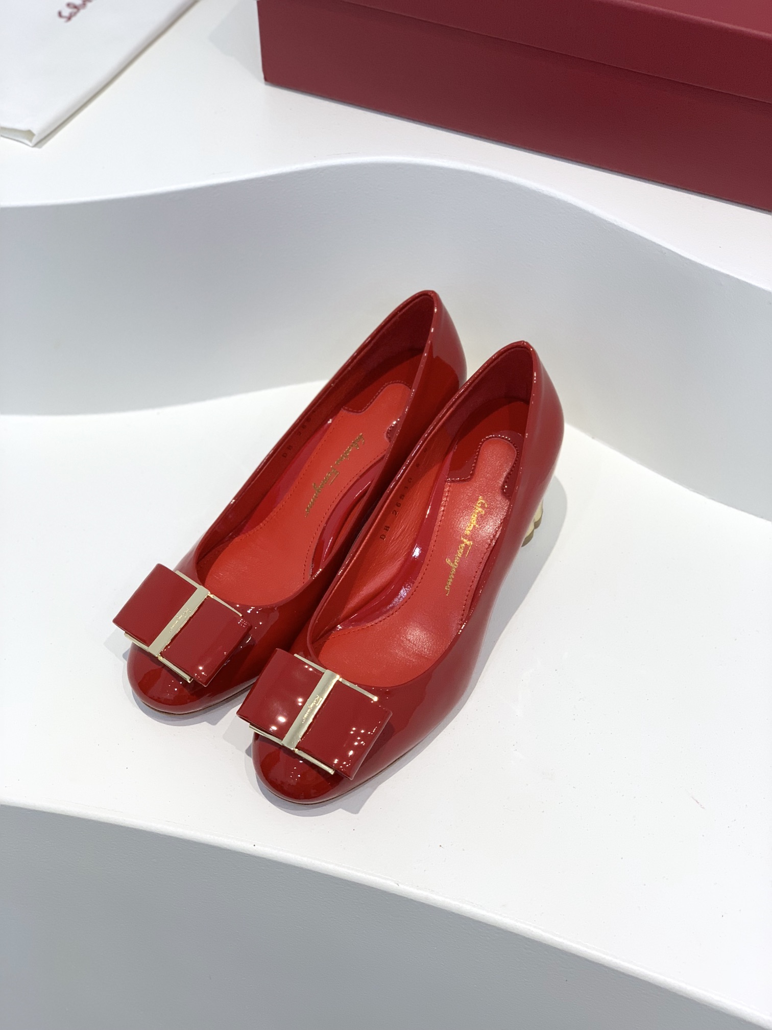 [Ferragamo Women