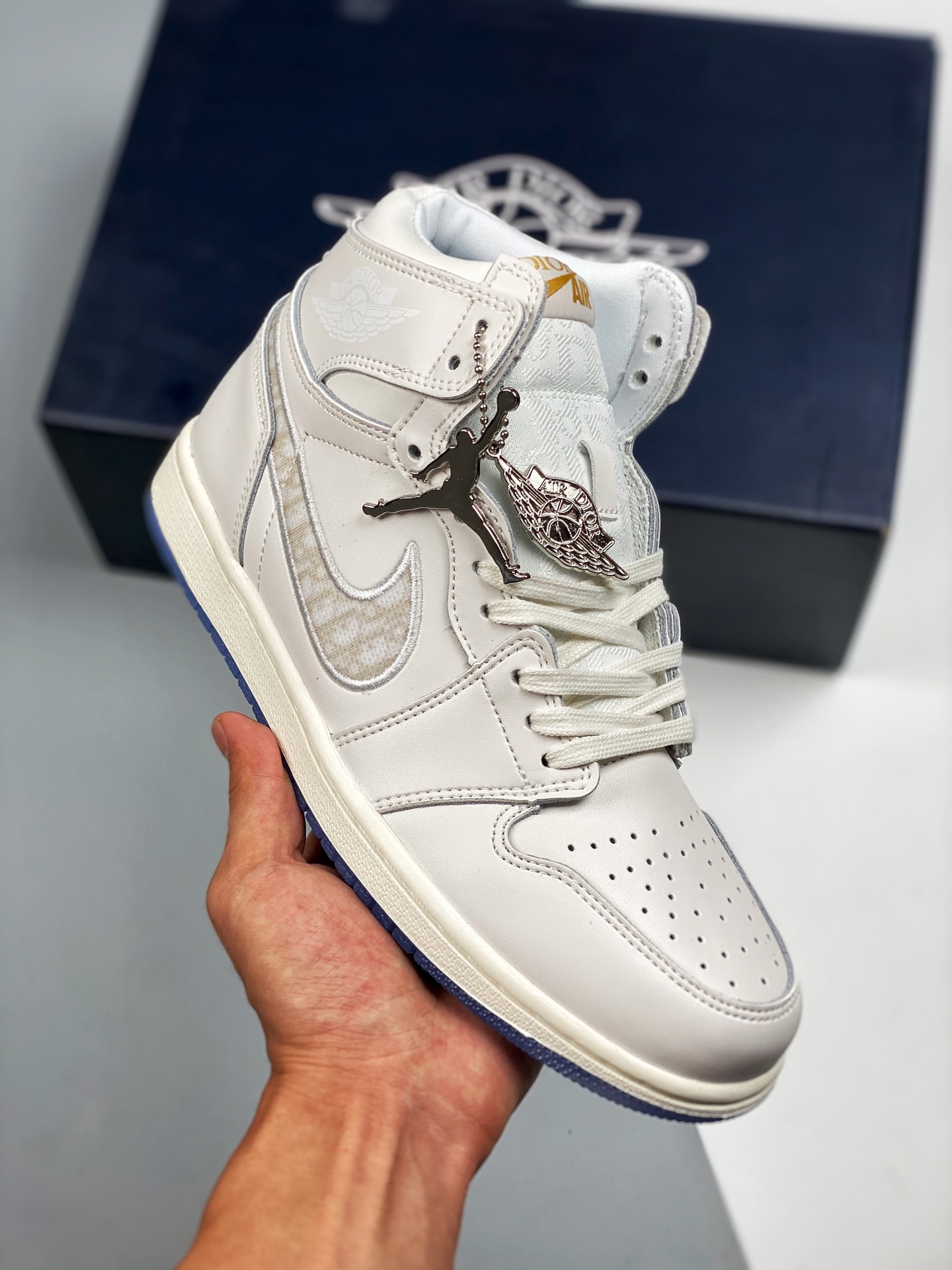 Dior x Air Jordan 1 High OG Edición limitada de aniversario de la colaboración Dior y AJ1 Se eligió Air Jordan 1 High c…