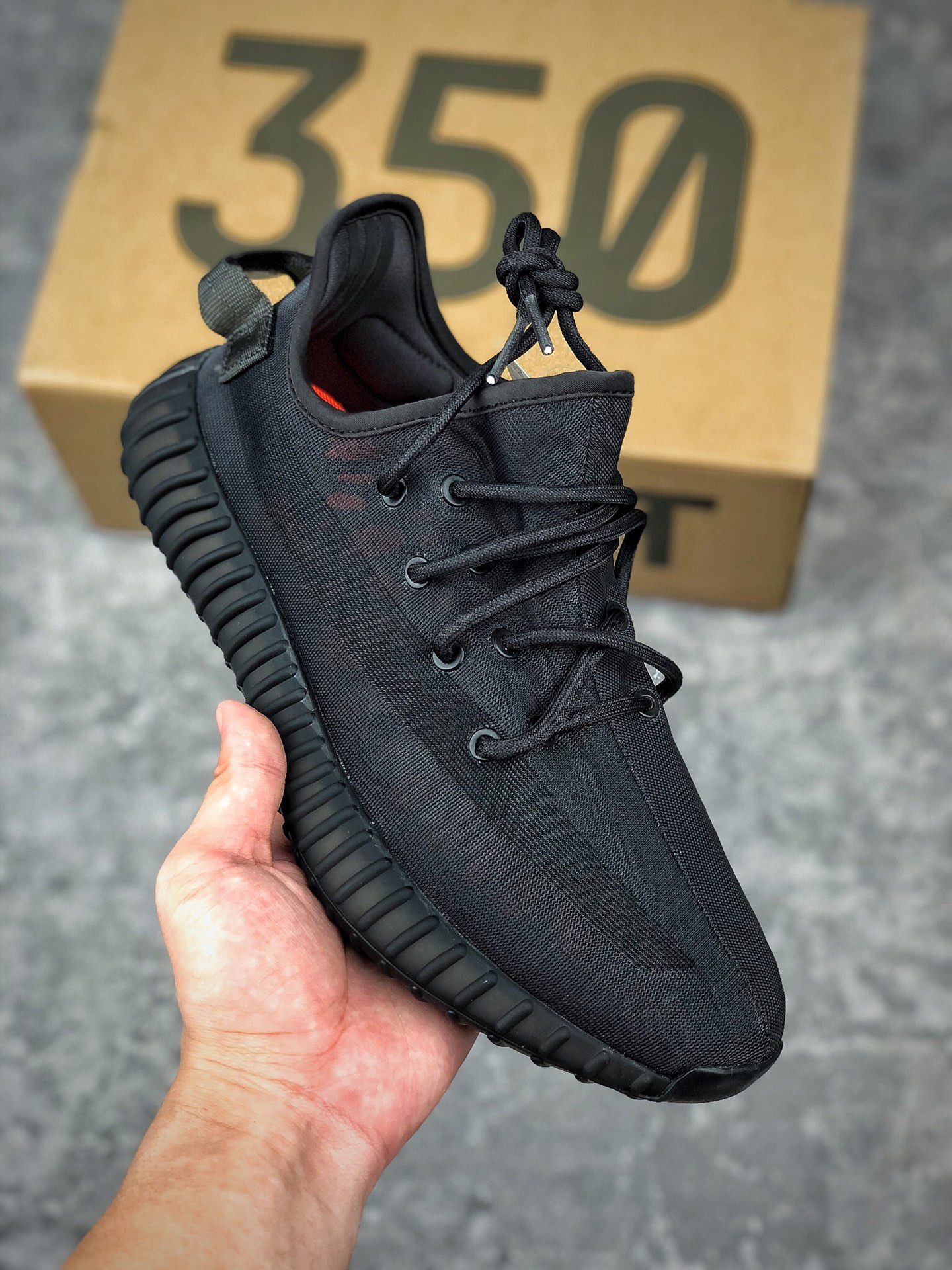  支持放店
椰子350 V2 网纱 全透黑色 2021ss网纱夏季版本，阿迪达斯Adidas Yeezy Boost 350 V2