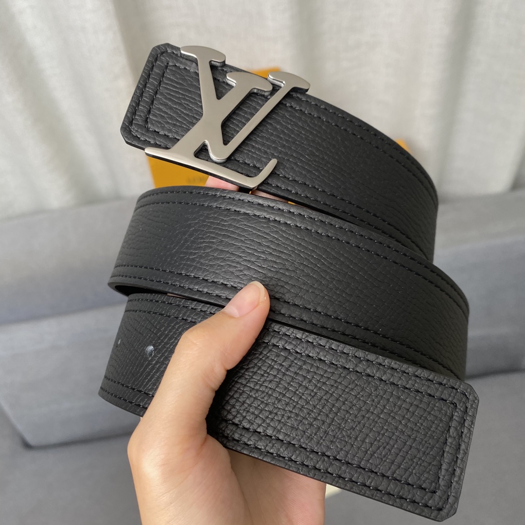 Louis Vuitton High
 Belts Black Chocolate color Gold Calfskin Cowhide