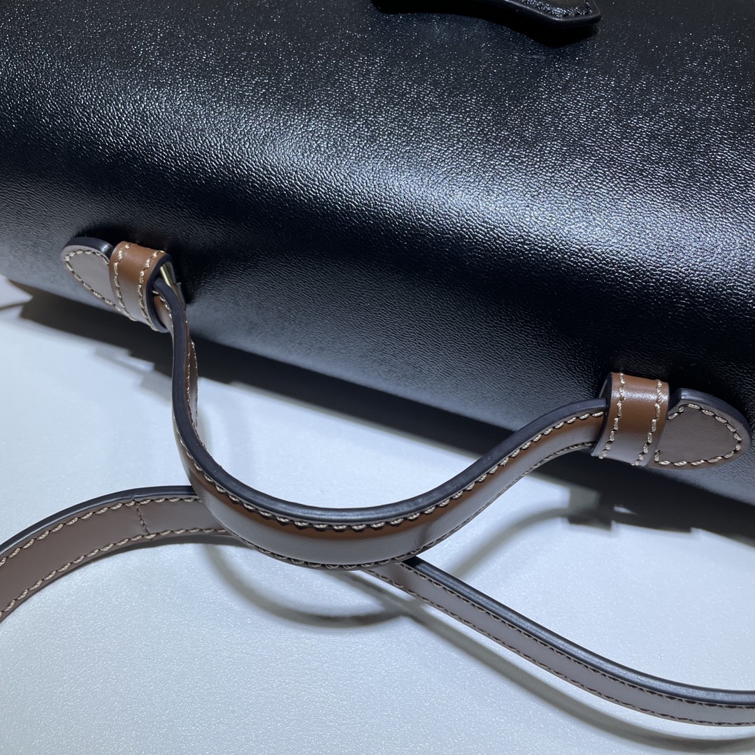 GUCCI古驰Padlock系列小号肩背包644527