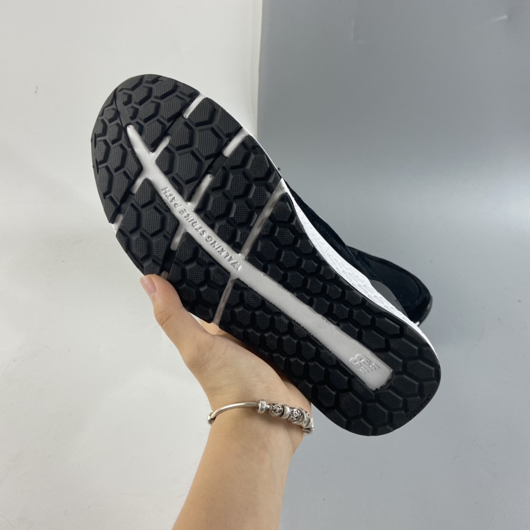 P180  New Balance 1880系列 官方2021新款透气舒适缓震运动鞋跑步鞋 MW1880B1
