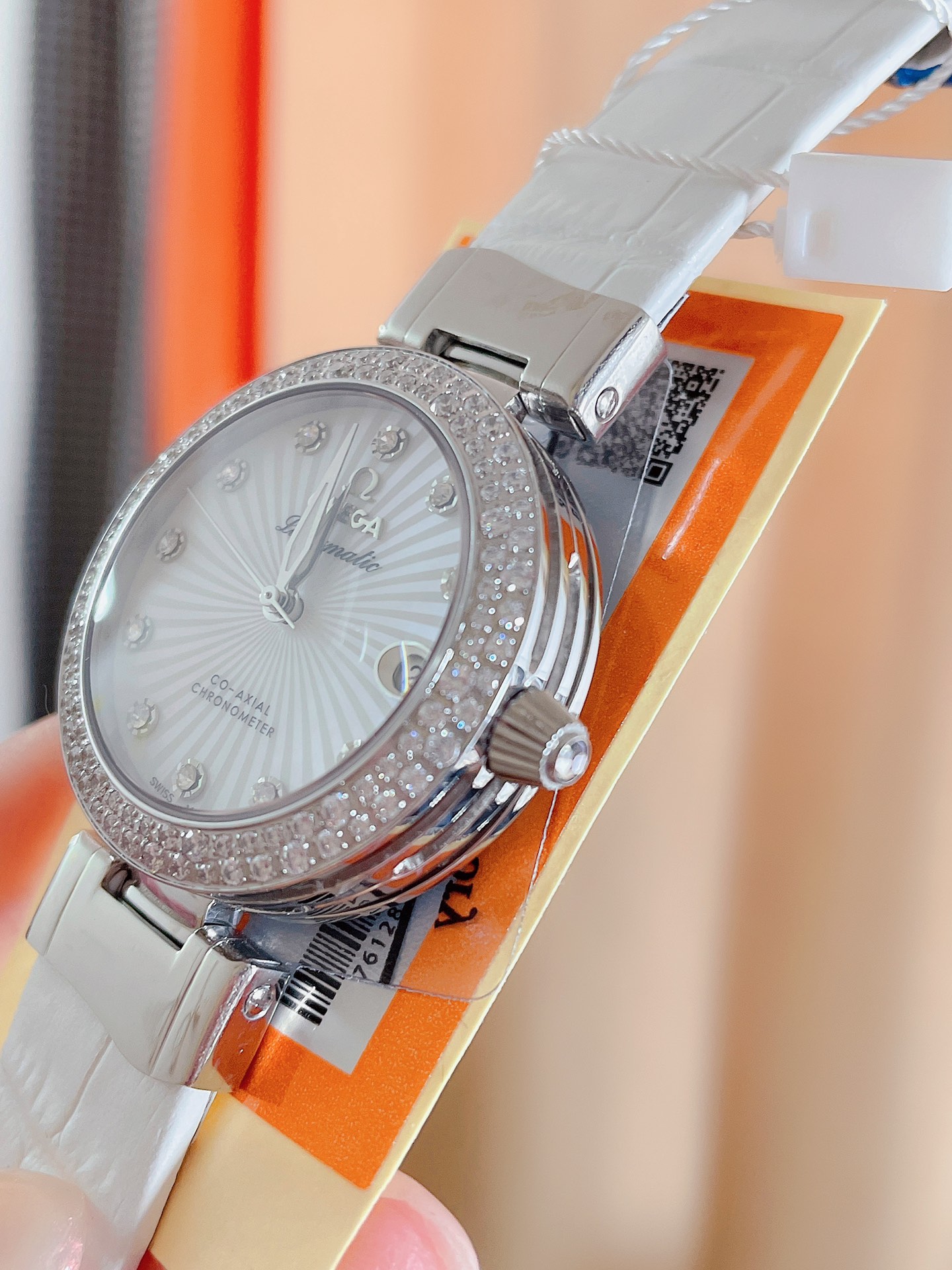 Omega 欧米茄鸟巢系列：进口机芯、拱形蓝宝玻璃，尺寸35mm， 做工品质