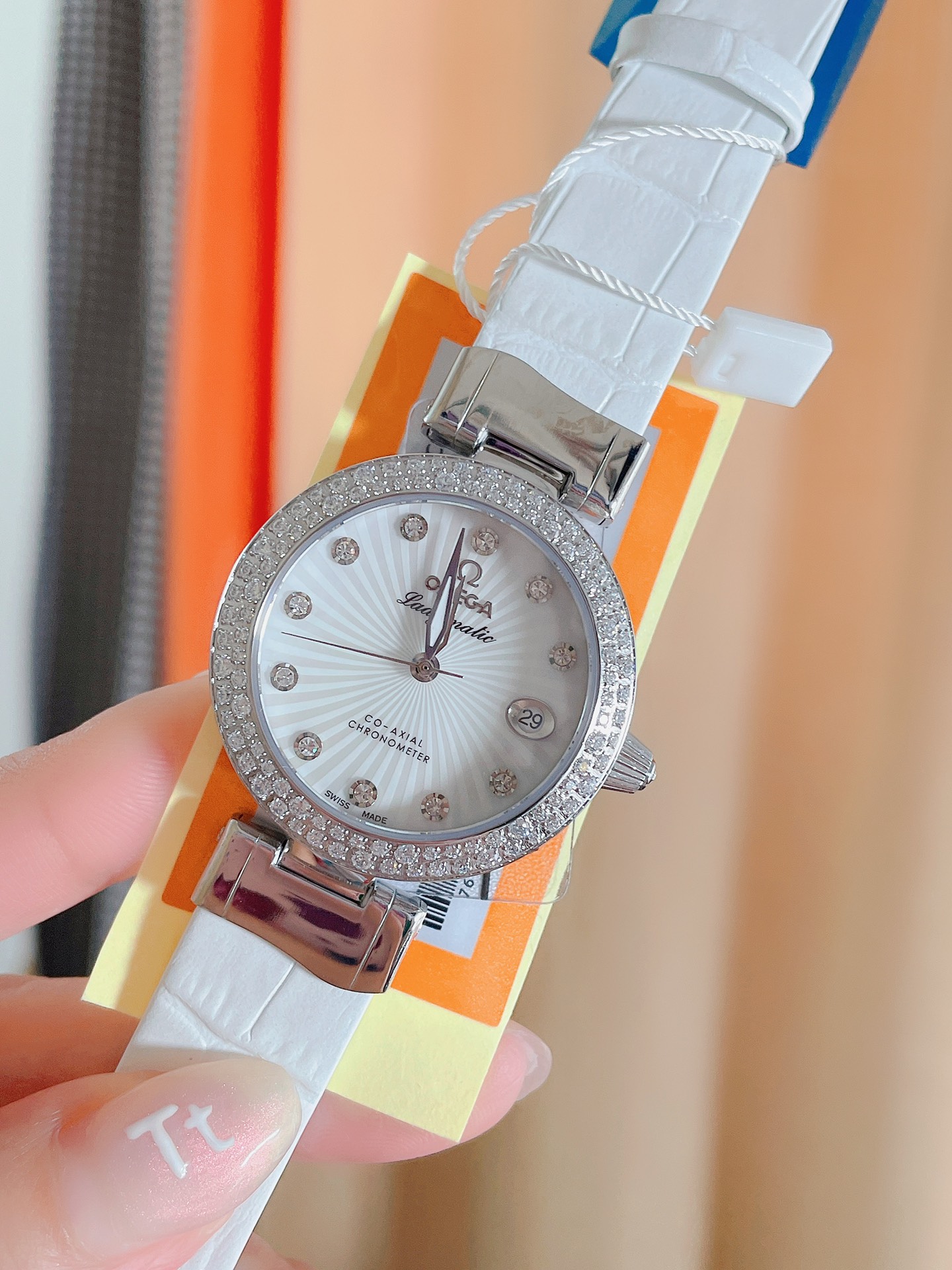 Omega 欧米茄鸟巢系列：进口机芯、拱形蓝宝玻璃，尺寸35mm， 做工品质