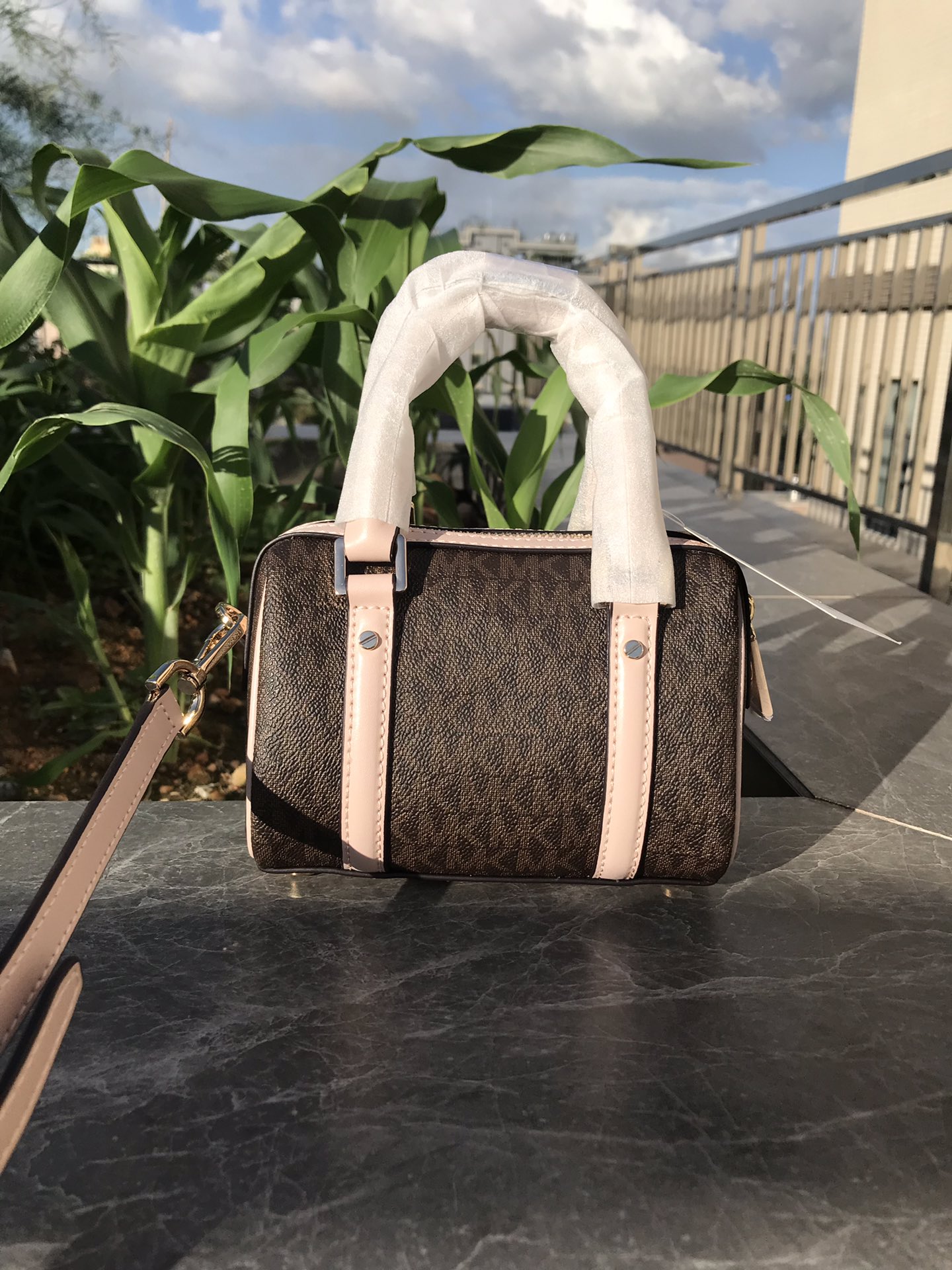Michael Kors MK 新款Bedford Legacy迷你手提斜挎波士顿包