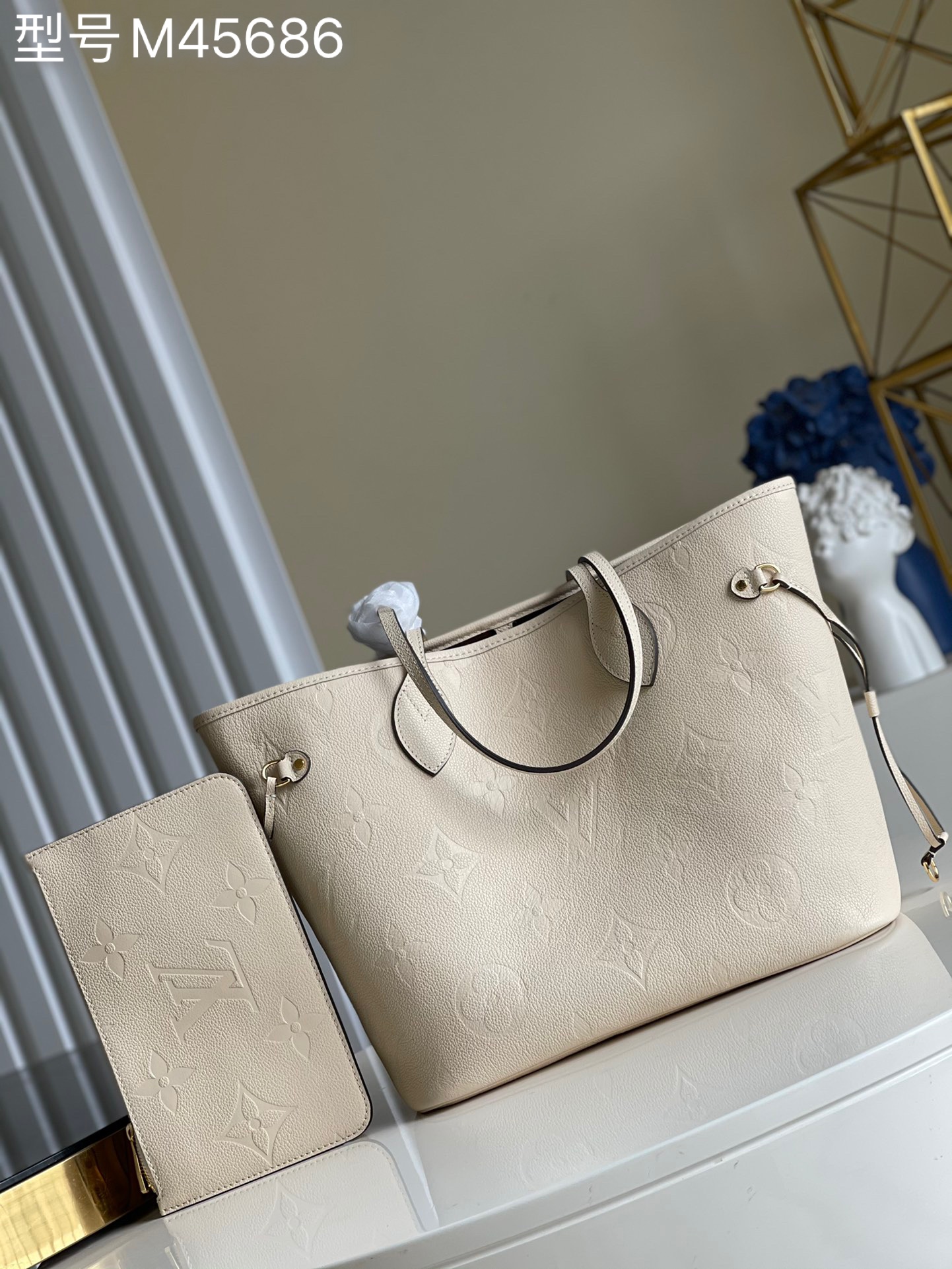 Louis Vuitton LV Neverfull Handbags Tote Bags Fabric Vintage M45686