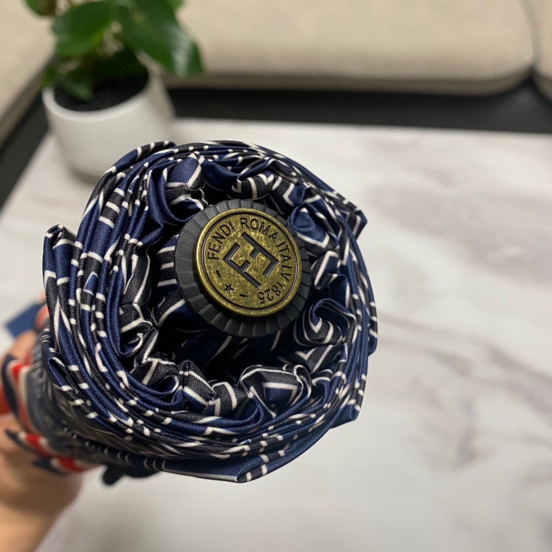 FENDI芬迪三折自动折叠晴雨伞20