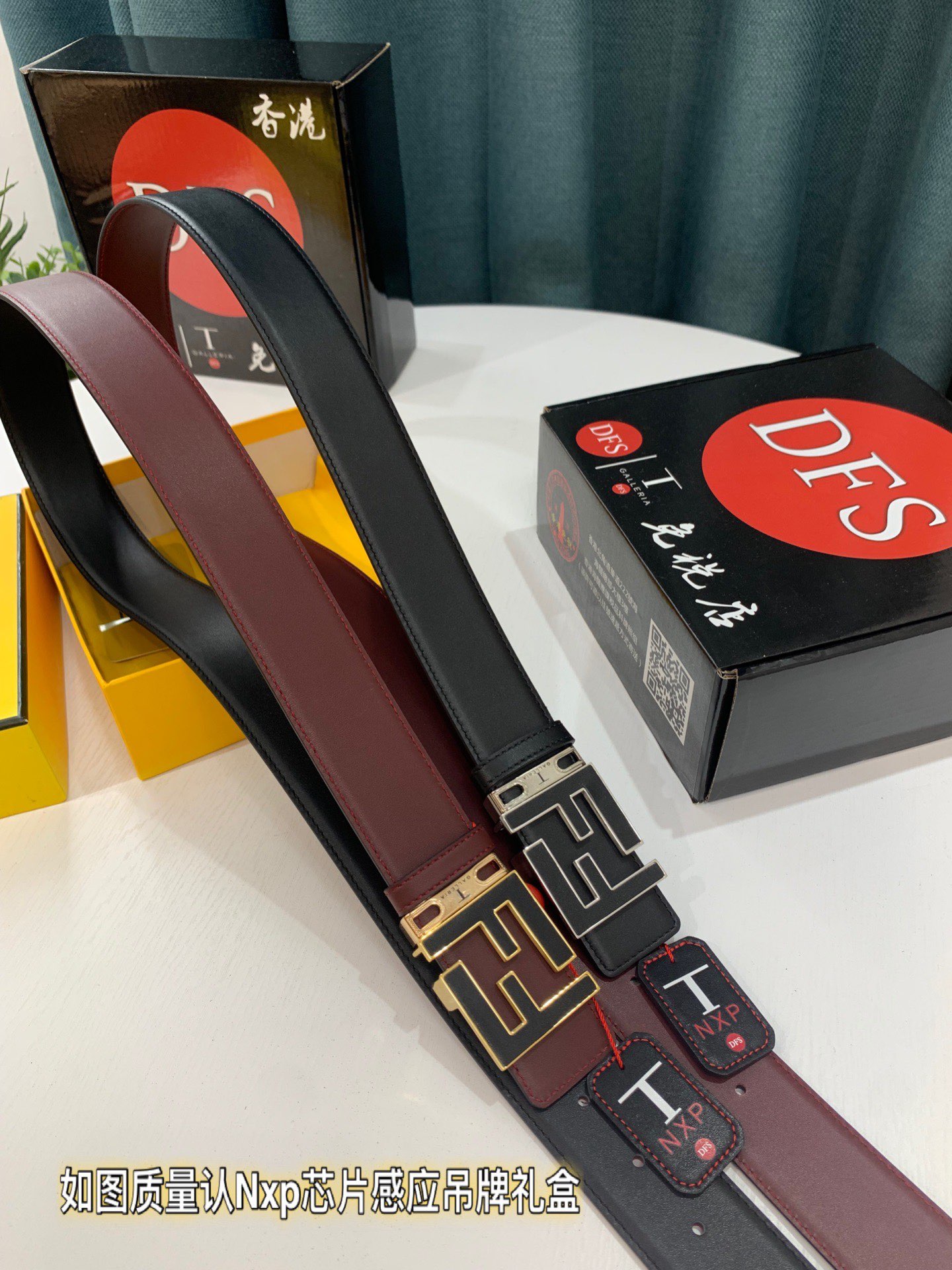 Fendi 抛光五金贴皮精钢制作，在现， 芬迪小怪兽